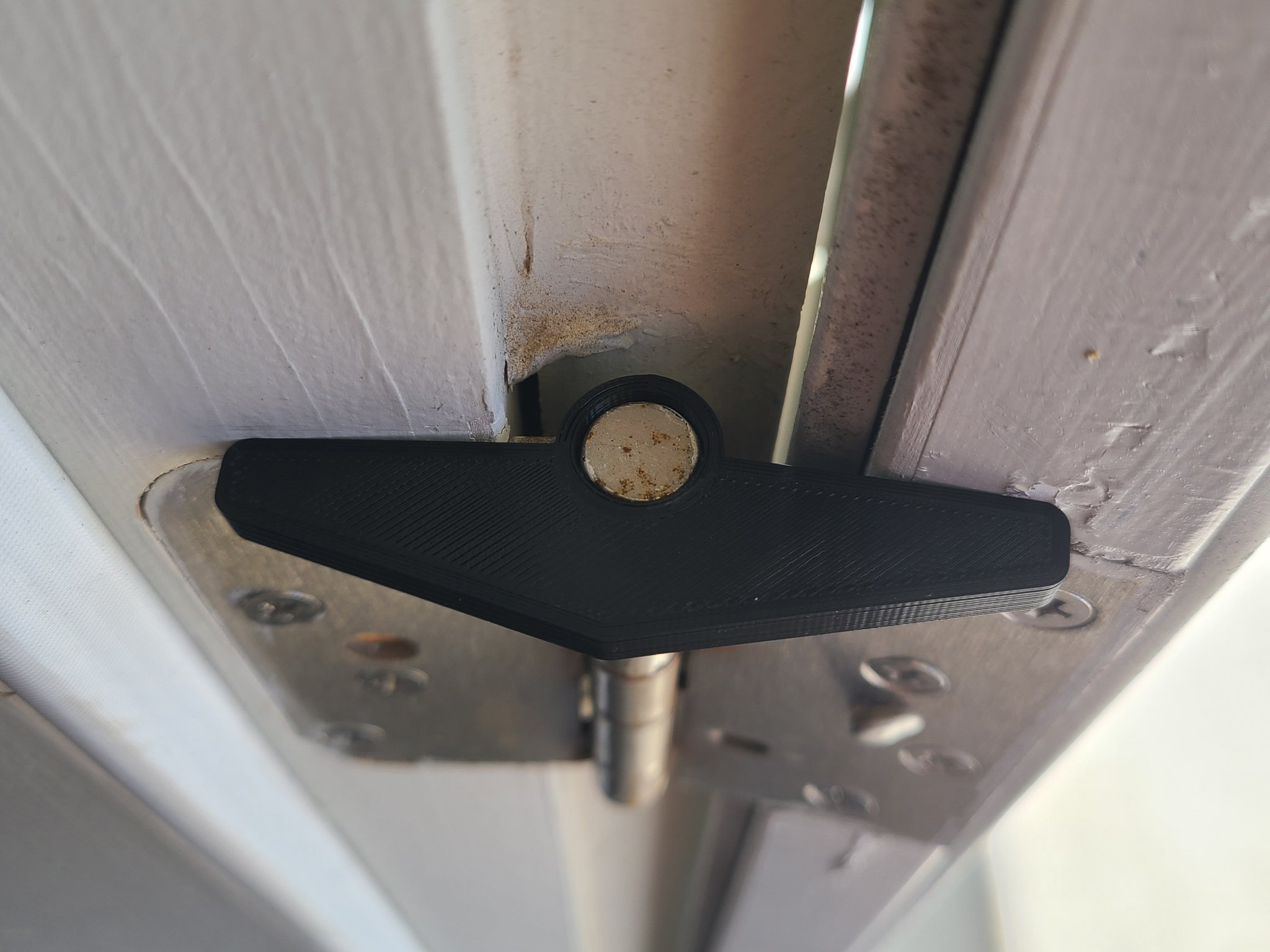 Đế chặn cửa tối giản cho bản lề cửa giữa