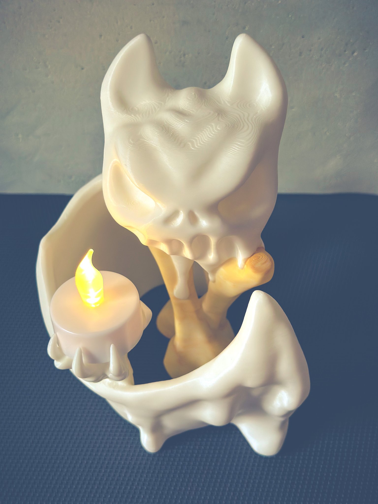 Giá đỡ nến hình dơi cho đèn tealight điện