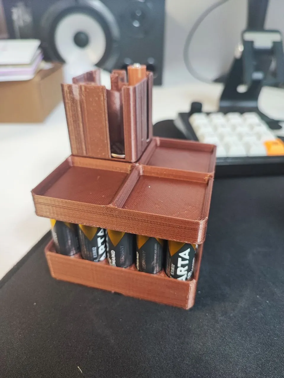 Khay đựng pin AA 2x2 có thể xếp chồng Gridfinity