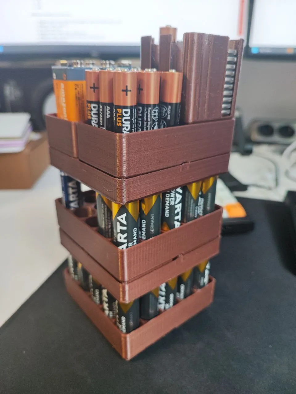 Khay đựng pin AA 2x2 có thể xếp chồng Gridfinity