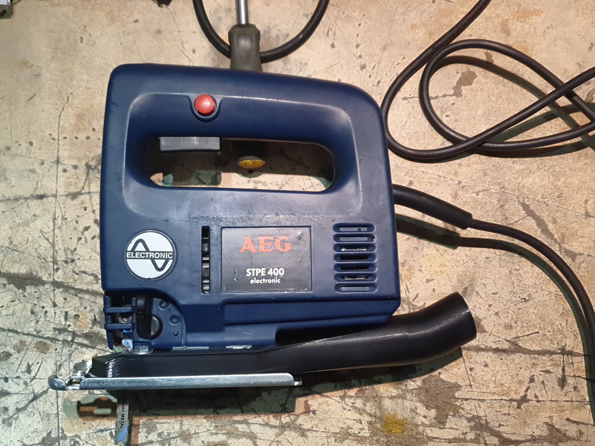 Hệ thống hút cho máy hút bụi AEG với đầu nối cưa lọng