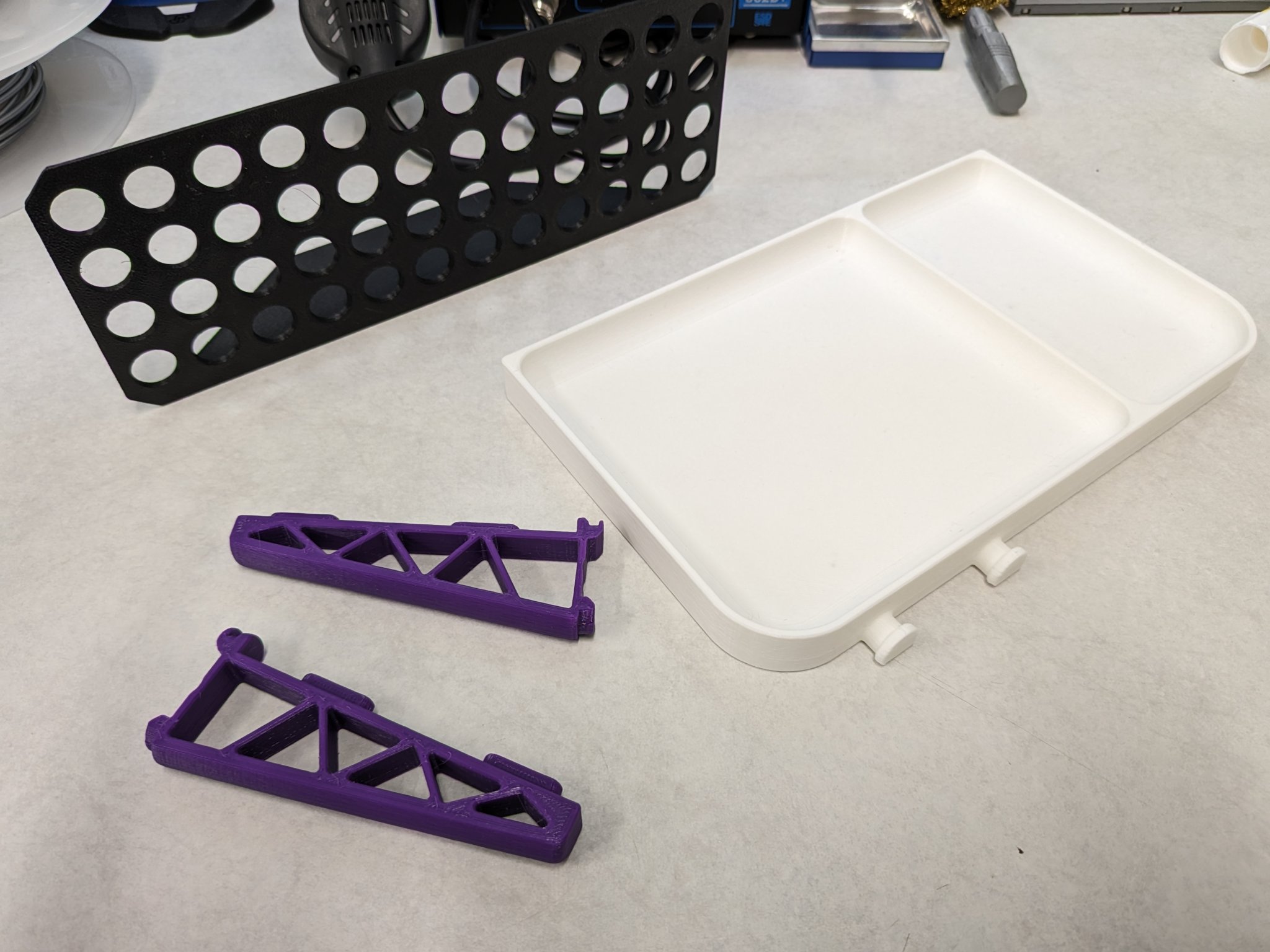 Khay để đồ Qube 500 cho ví, chìa khóa và tiền xu