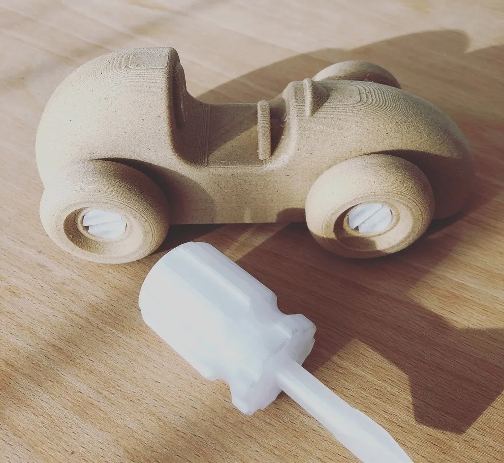 Xe ô tô đồ chơi 3D cho trẻ em