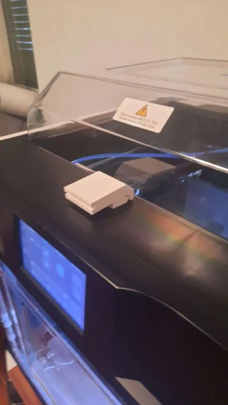 Nâng đỡ nắp máy in Qidi X-Plus 3 để in PLA