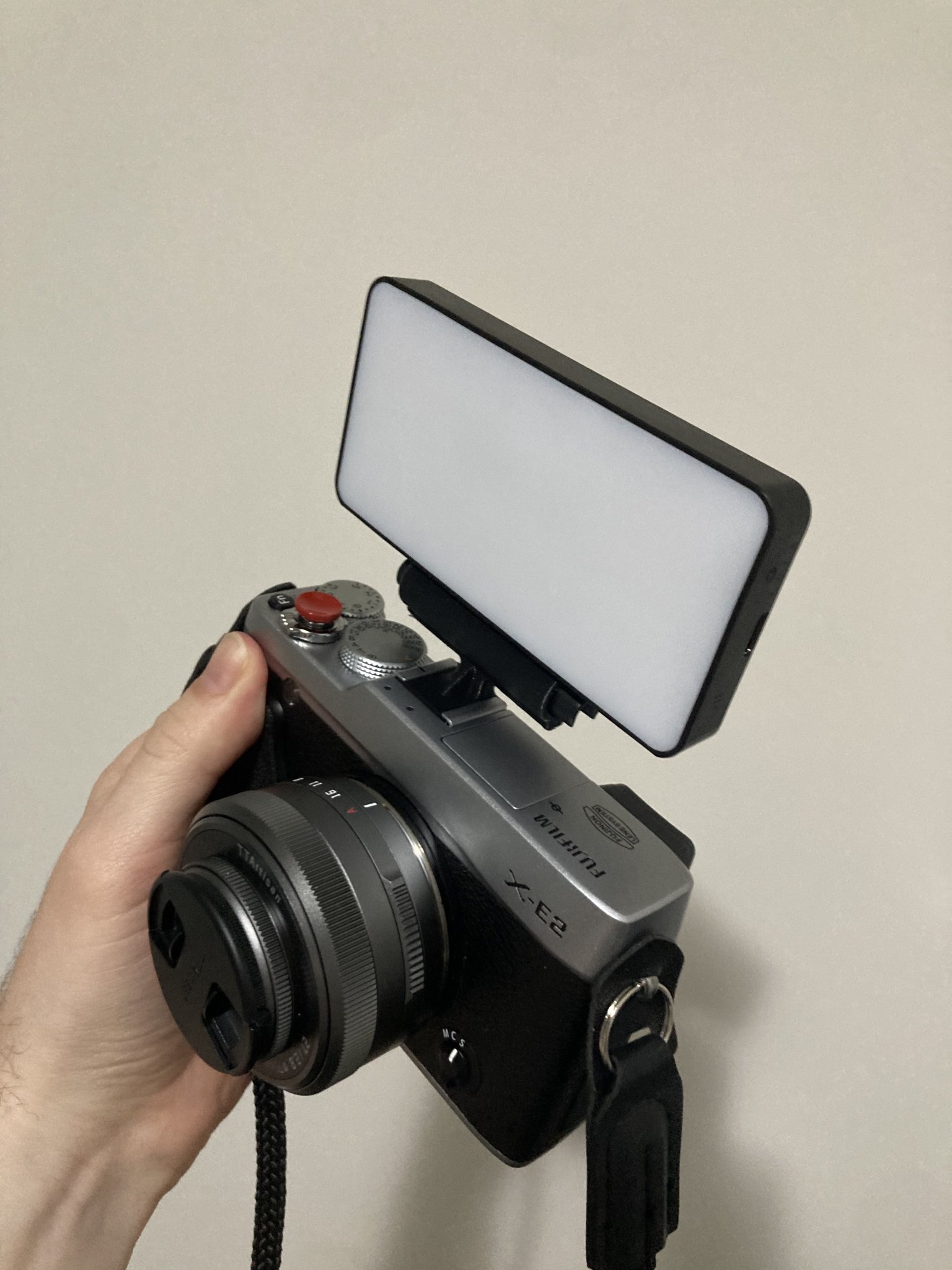 Giá đỡ hotshoe cho đèn BIGSOFTI