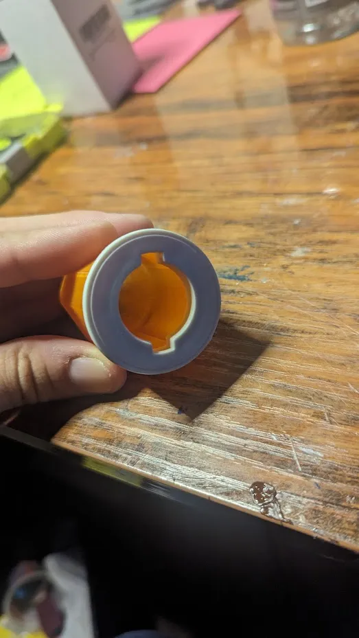 Đèn ngủ hình chóp pha lê cho không gian phòng tắm