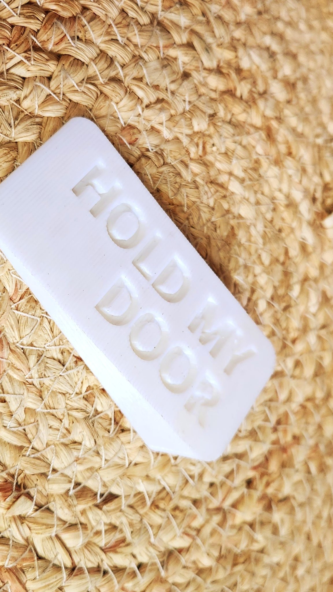 Giá đỡ cửa hình "HOLD MY DOOR" phong cách hiện đại