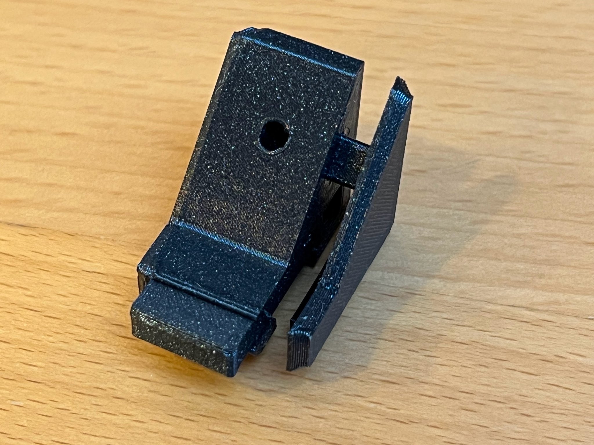 Khóa lẫy trượt cho hộp đựng Prusa - Tối ưu cho in 3D