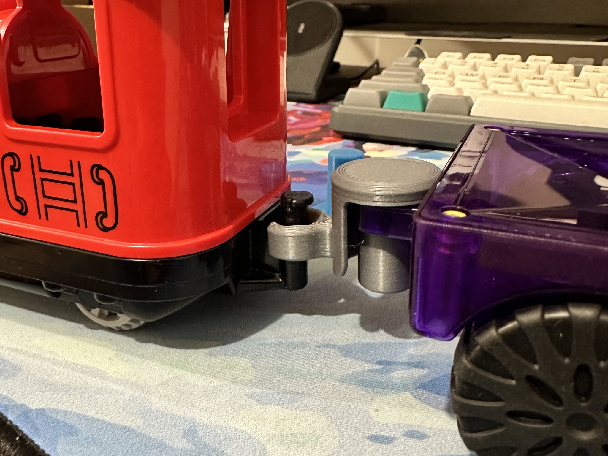 Coupler kết nối xe lửa Duplo với vòng kéo Connetix