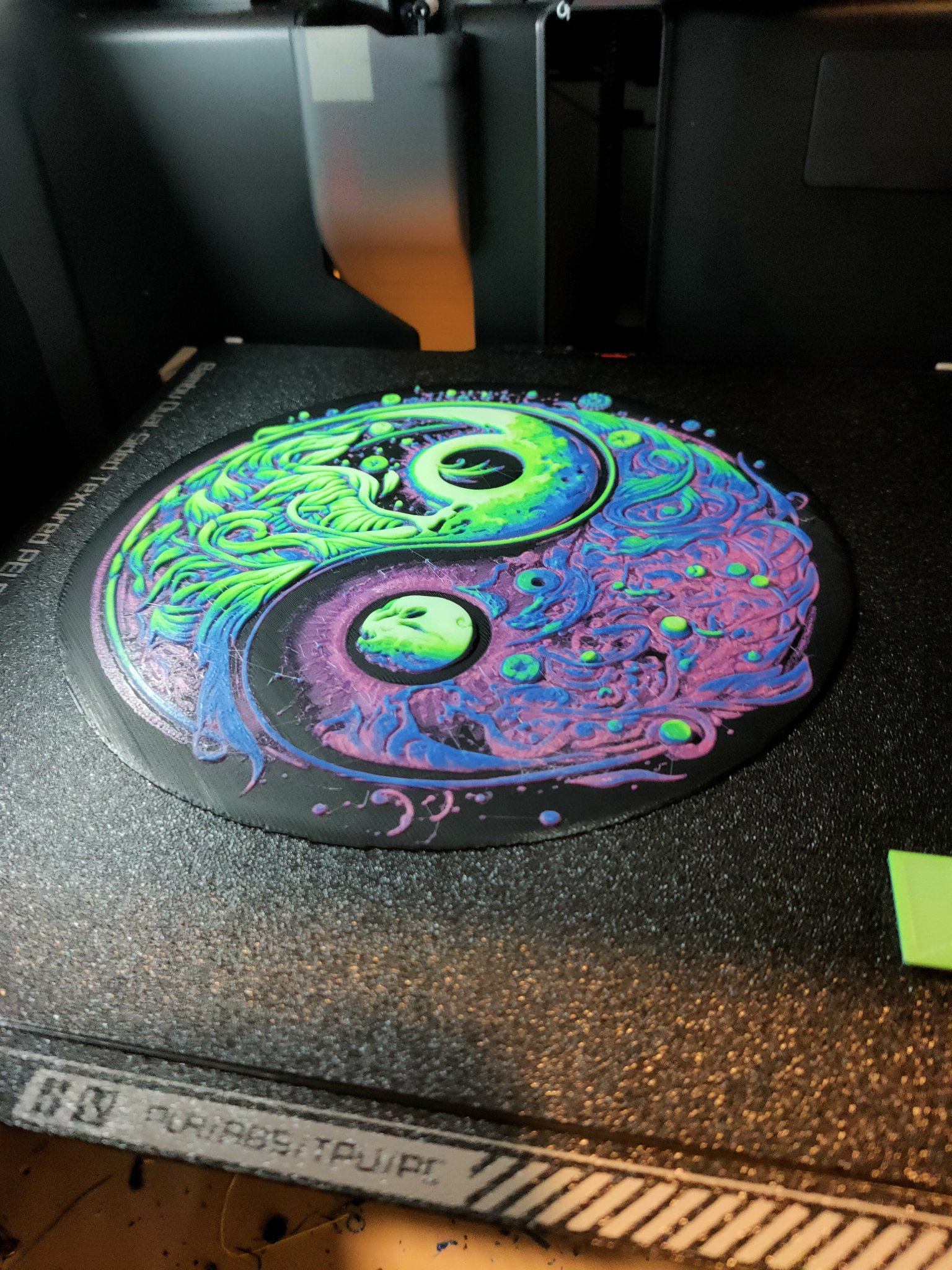 Nghiên cứu màu sắc YIN YANG với 8 sắc thái từ Hueforge