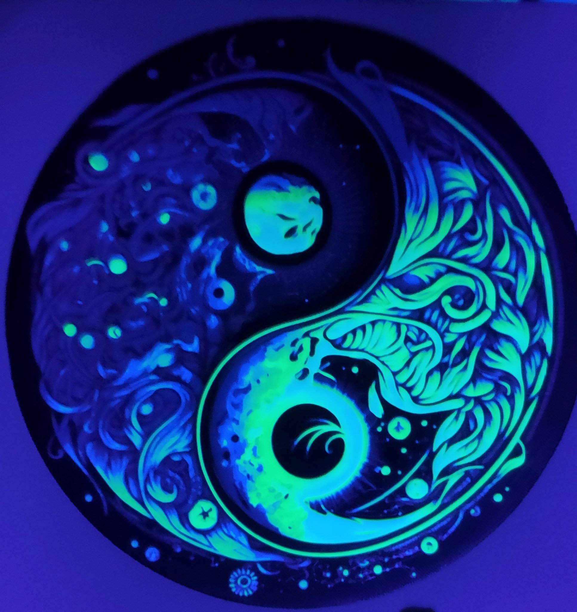 Nghiên cứu màu sắc YIN YANG với 8 sắc thái từ Hueforge