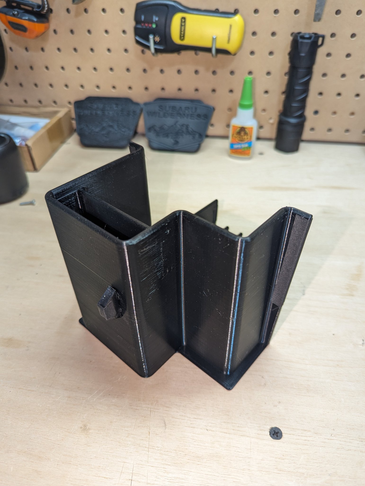 Giá đỡ tổ chức cho bảng điều khiển trung tâm Subaru Outback G...