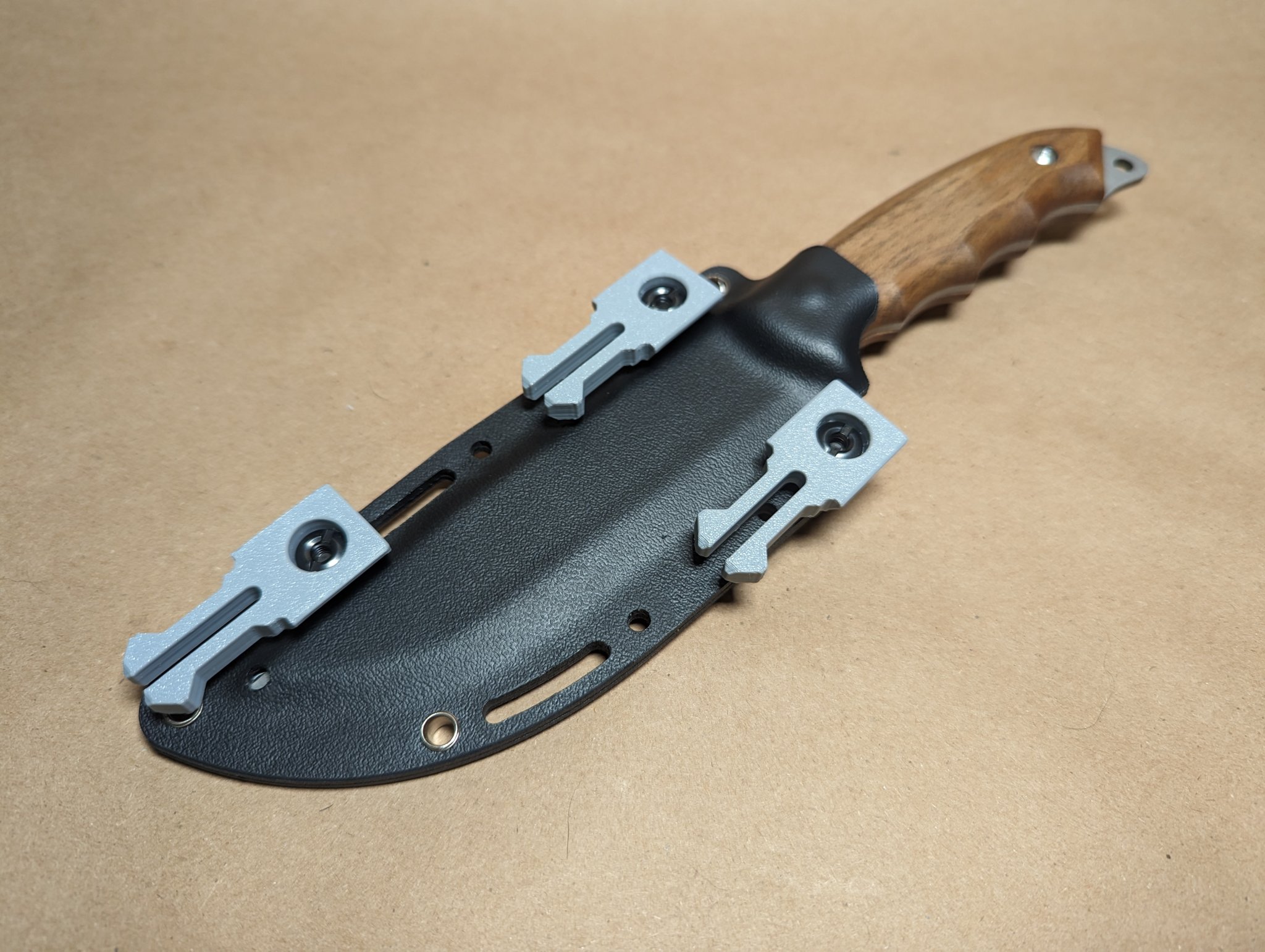 Kẹp gắn vỏ Kydex QUICK-CLIP cho các kích thước ngắn, vừa và dài