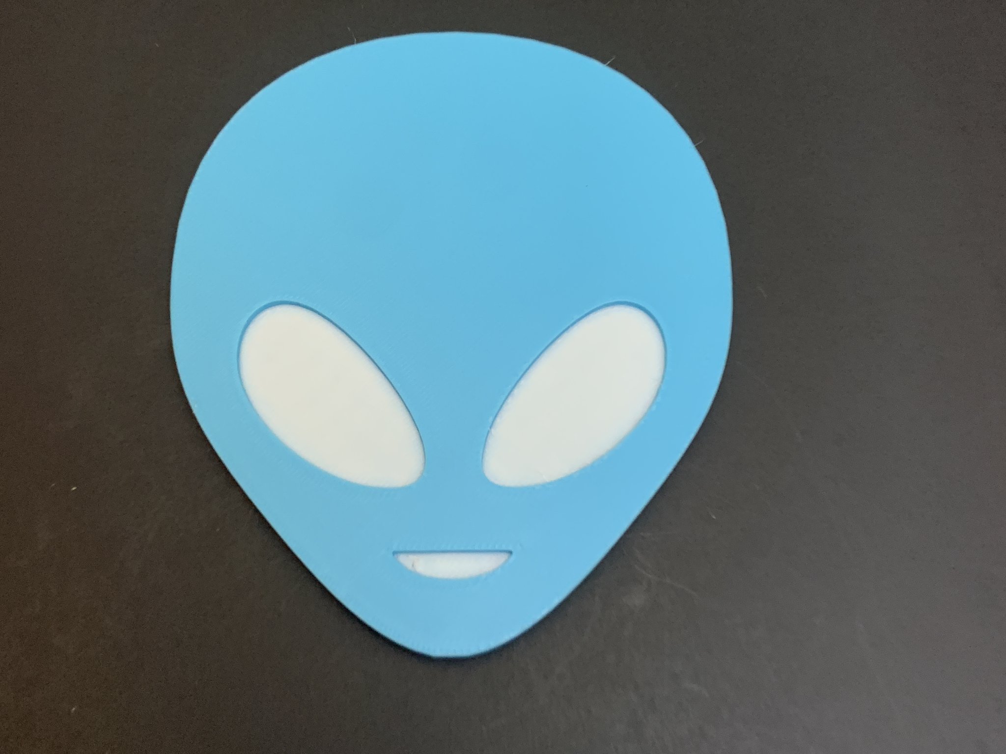 Bảng trang trí đầu người ngoài hành tinh dễ treo tường