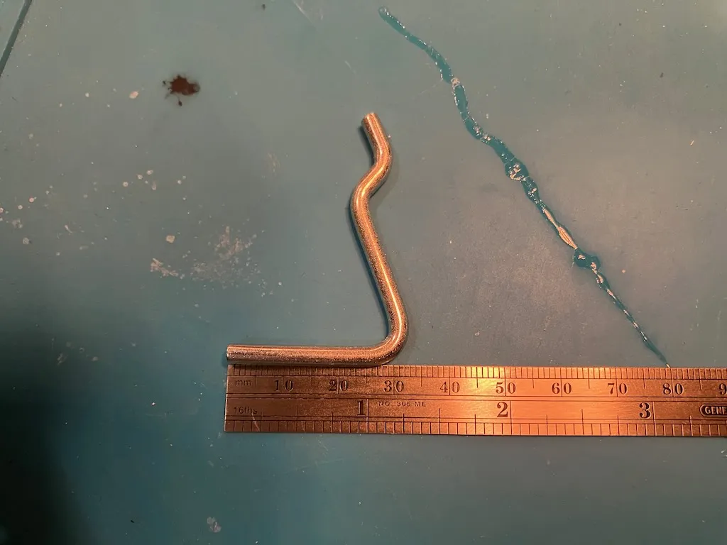 Giá đỡ công cụ tùy chỉnh cho bảng ghim