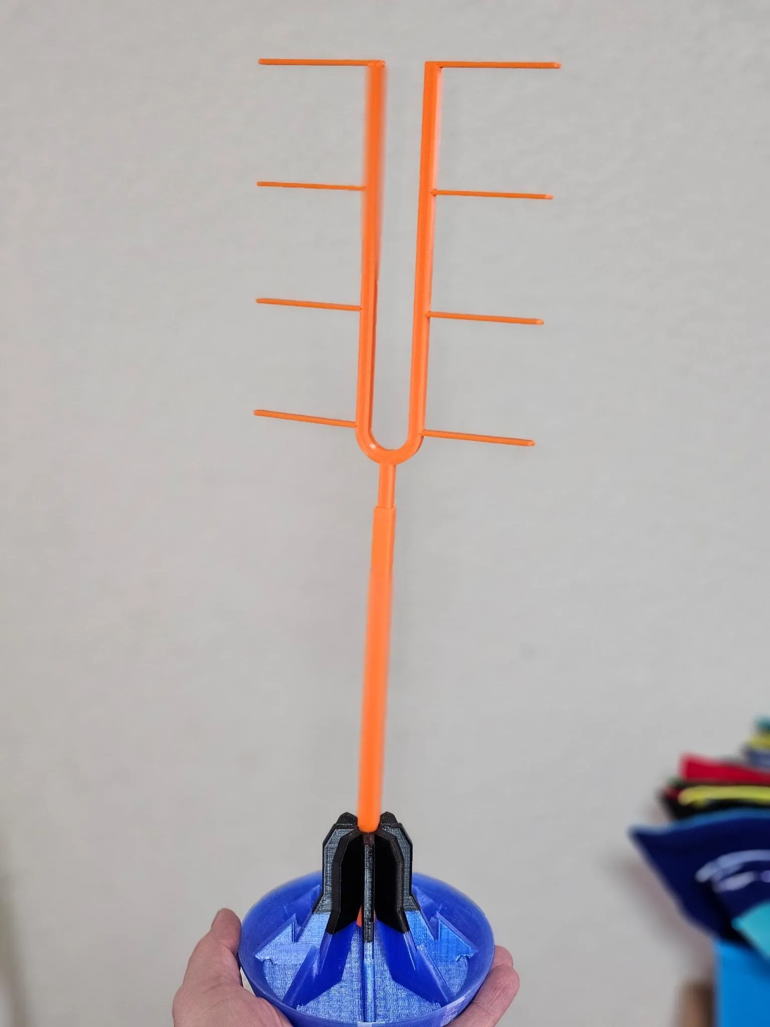 Giá đỡ làm khô bình Camelbak và bình nước khác