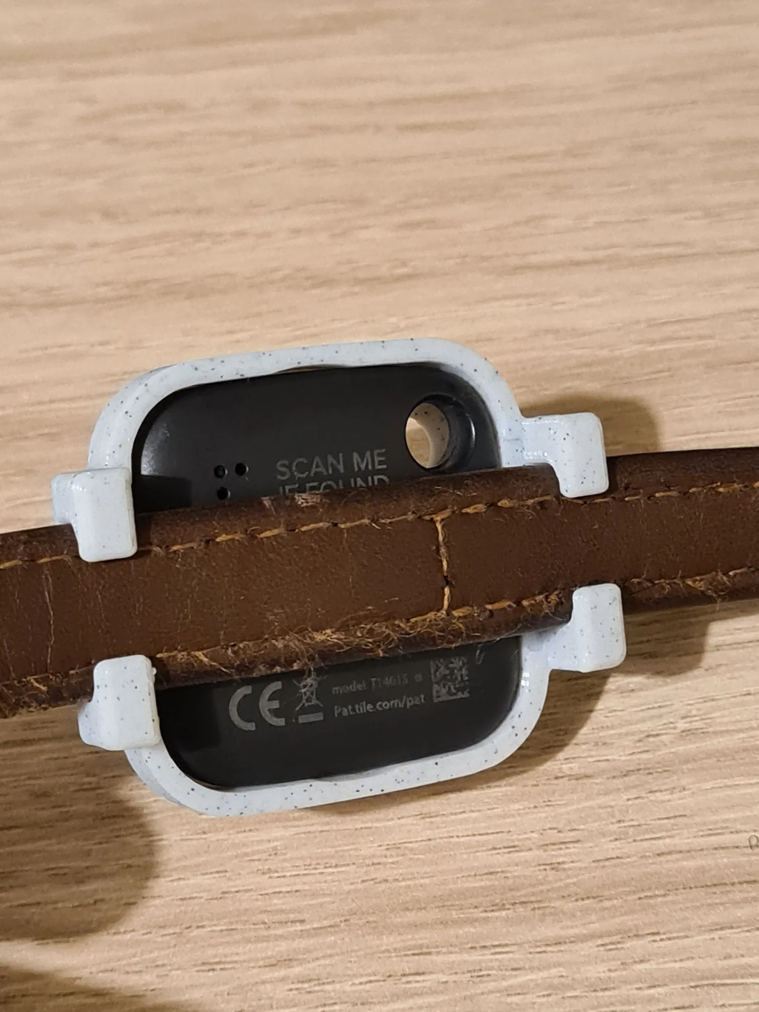 Dây đeo cổ cho chó Tile Mate (2022) với thiết bị theo dõi