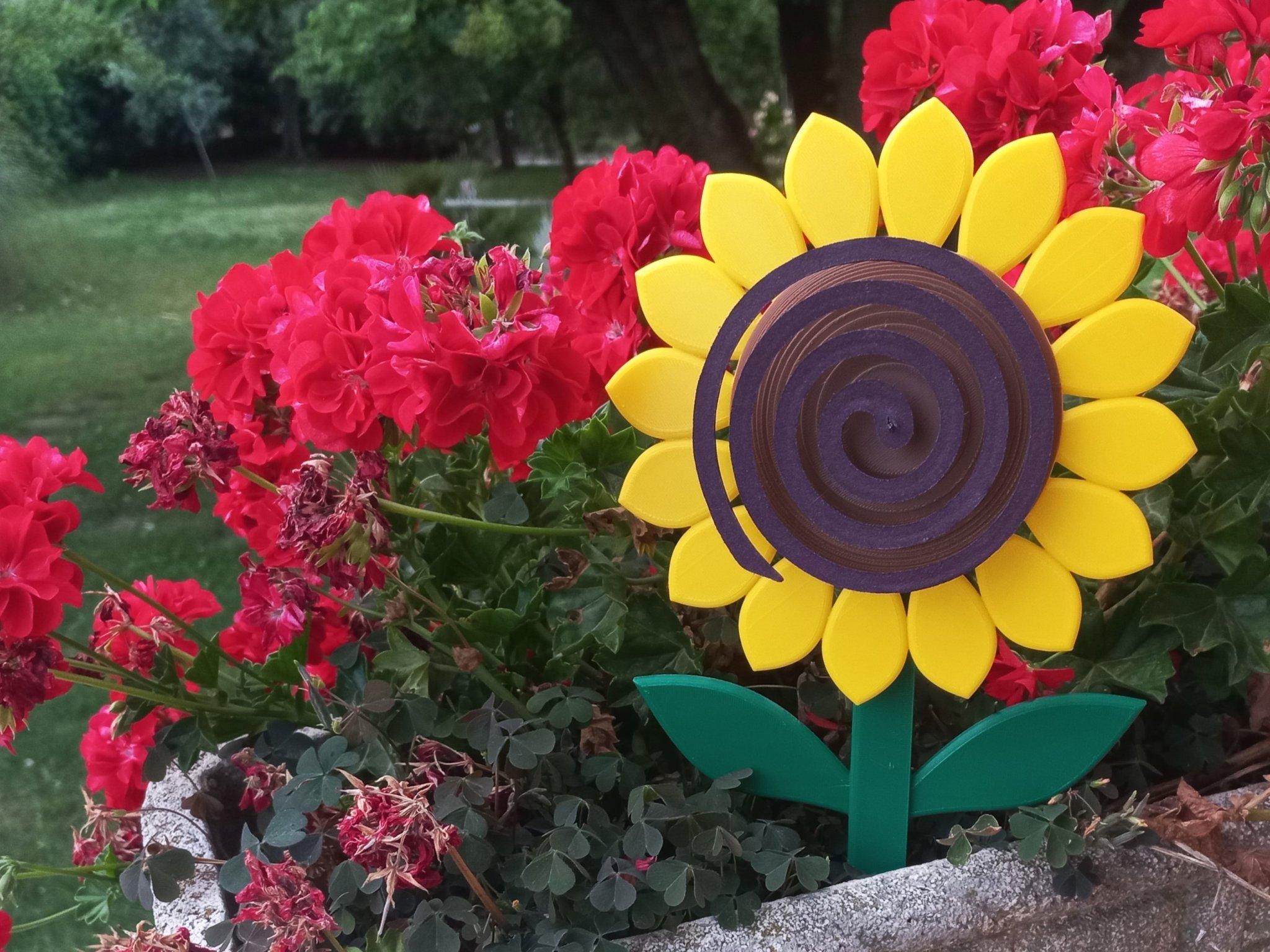 Chân Cắm Nhang Muỗi Hình Hoa Hướng Dương