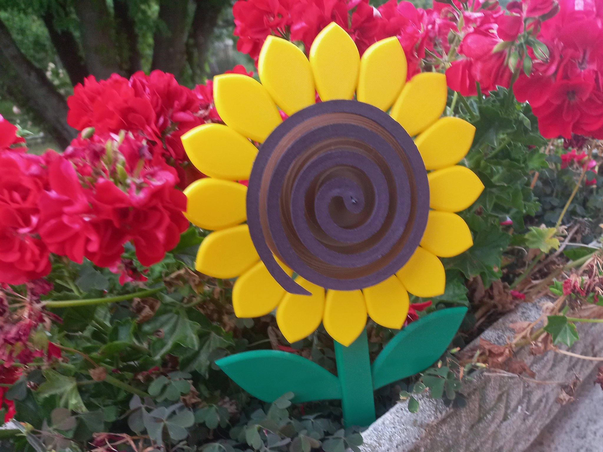 Chân Cắm Nhang Muỗi Hình Hoa Hướng Dương