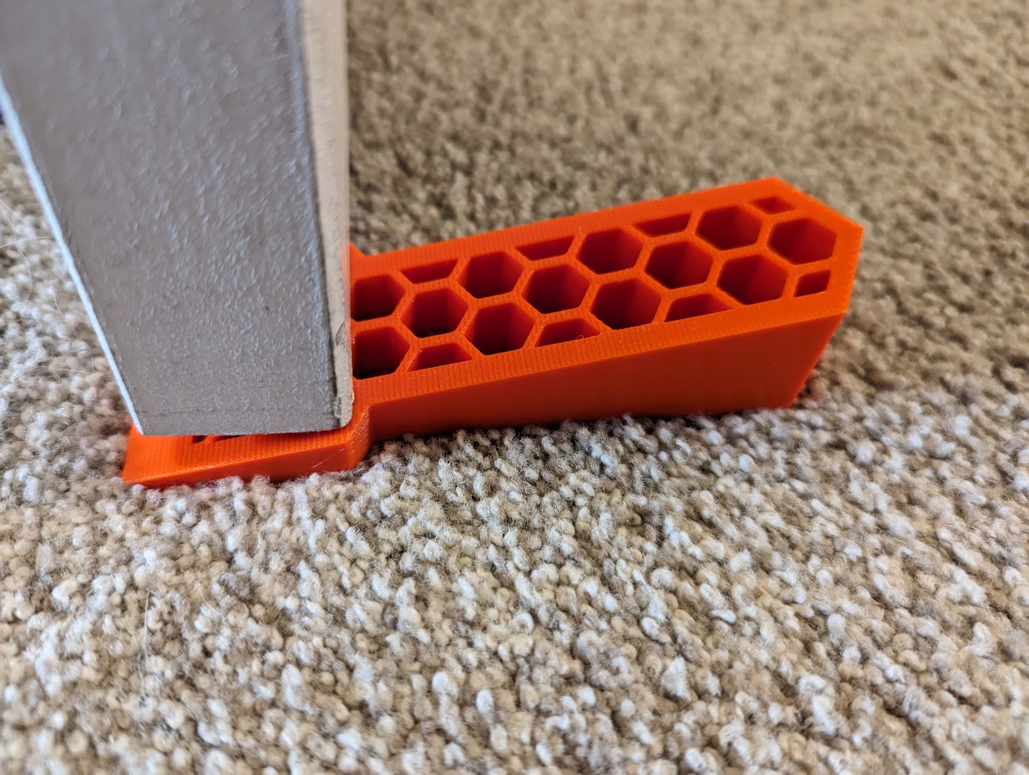 Đồ chặn cửa thiết kế hình lục giác yêu thích của bạn