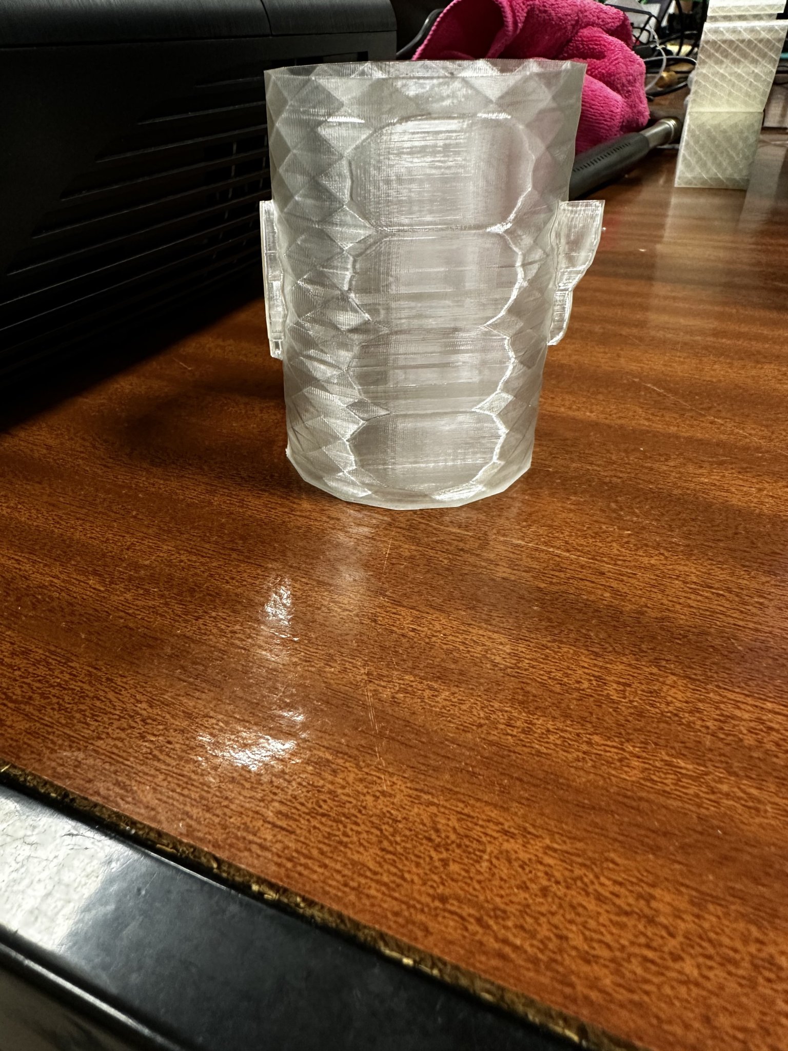 Cốc để bút với hình ảnh Ratchet và Clank