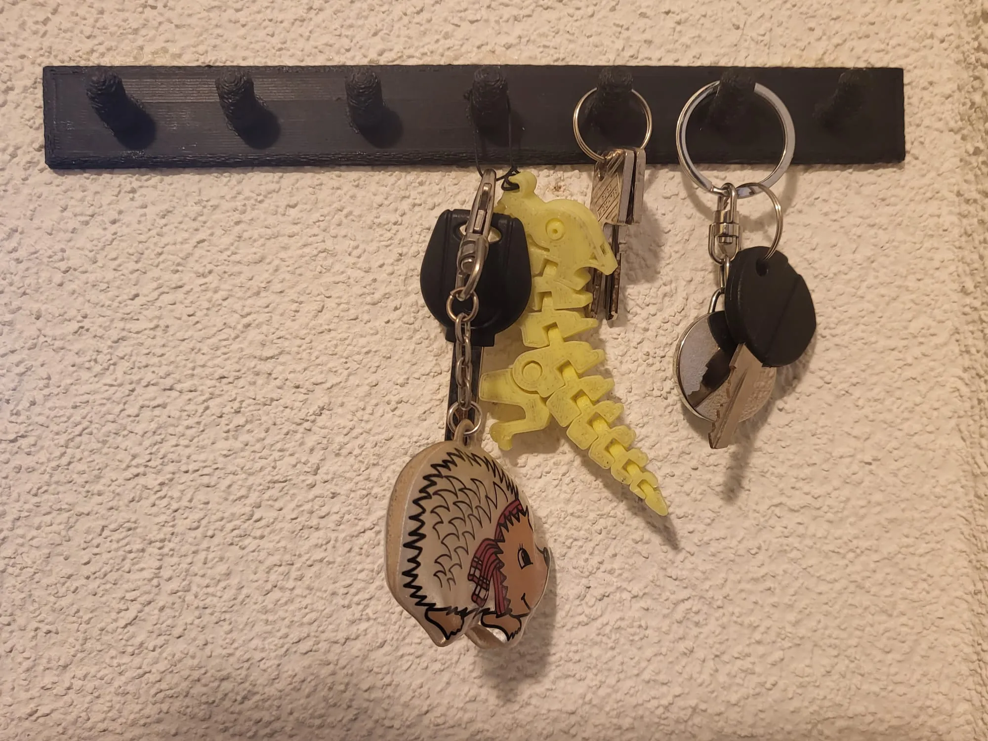 Giá treo chìa khóa đơn giản với 7 móc