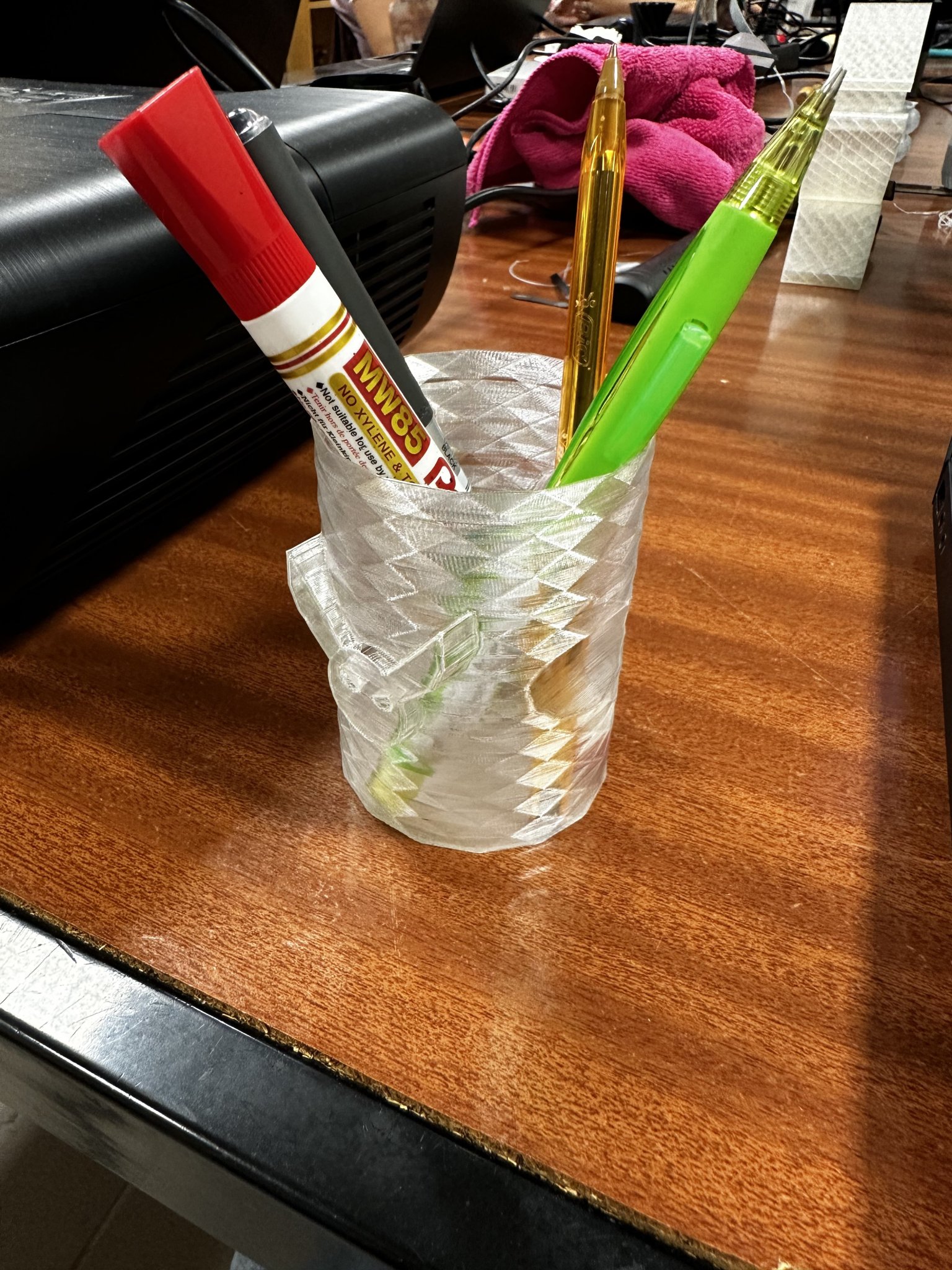 Cốc để bút với hình ảnh Ratchet và Clank