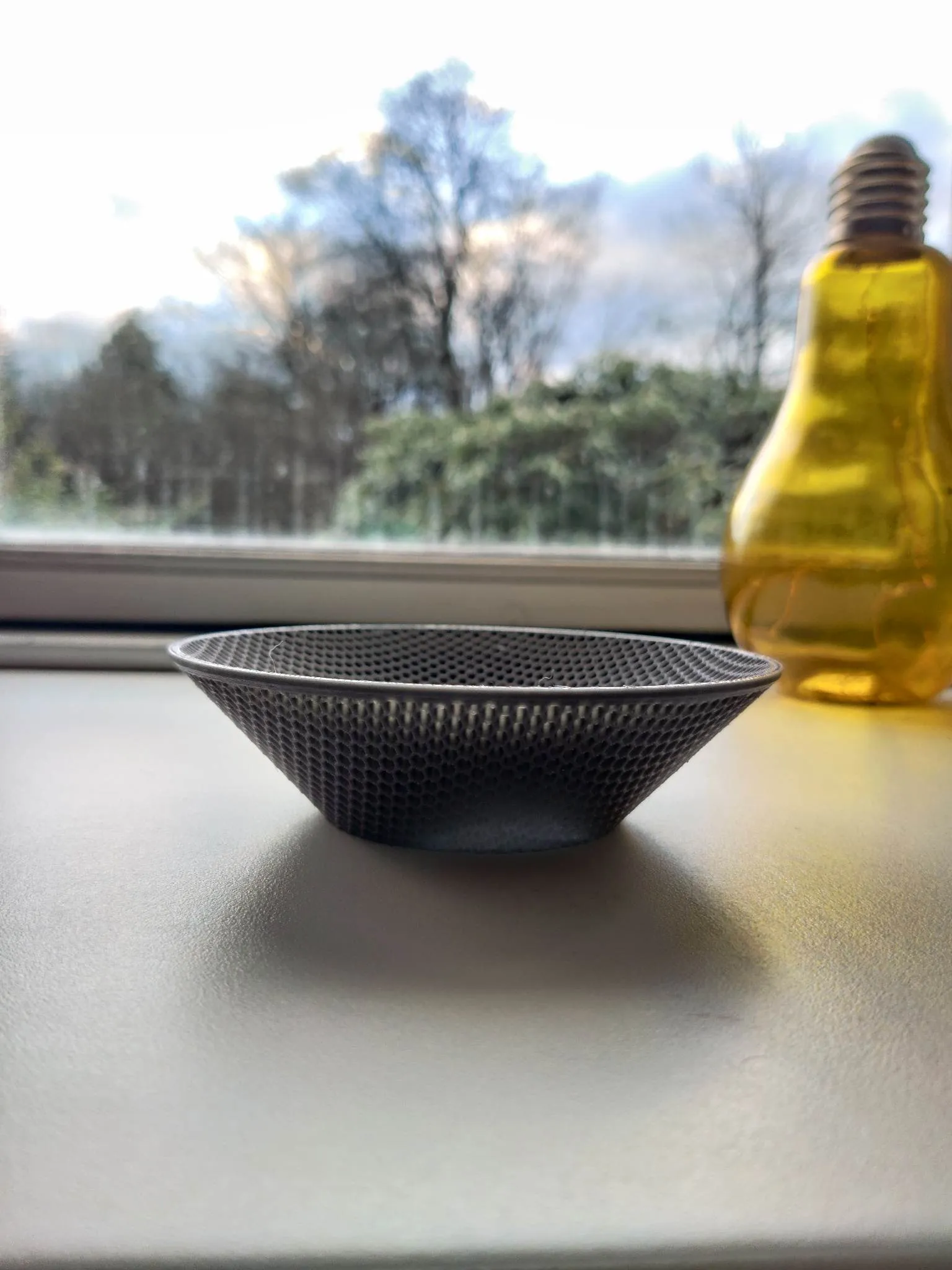 Bát tổ ong hình lục giác 150mm