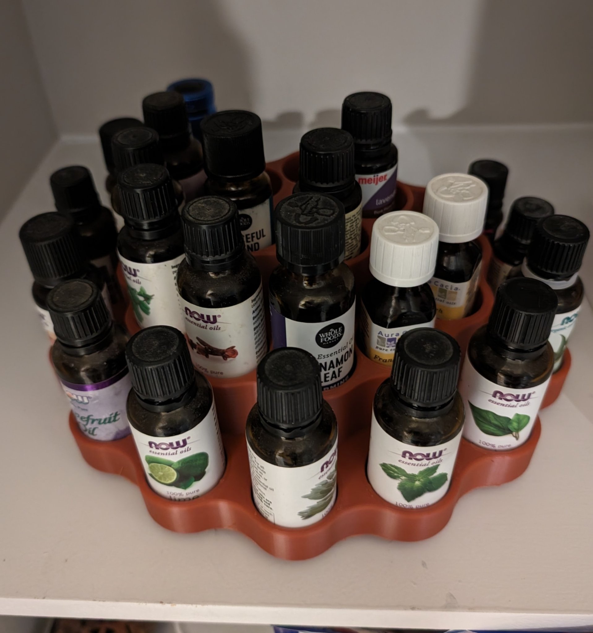 Giá đỡ dầu thơm xoay Lazy Susan cho 32 chai