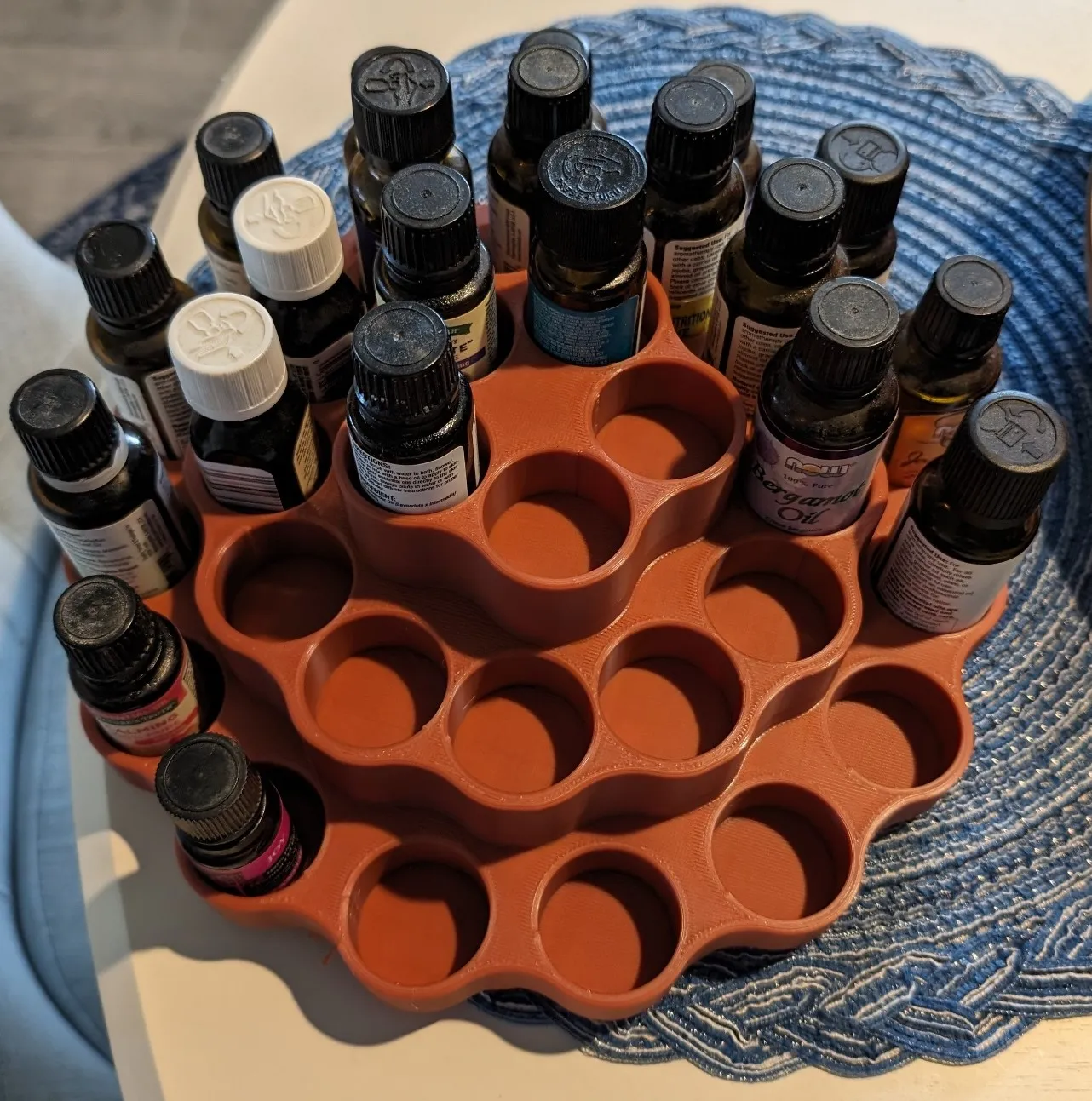 Giá đỡ dầu thơm xoay Lazy Susan cho 32 chai