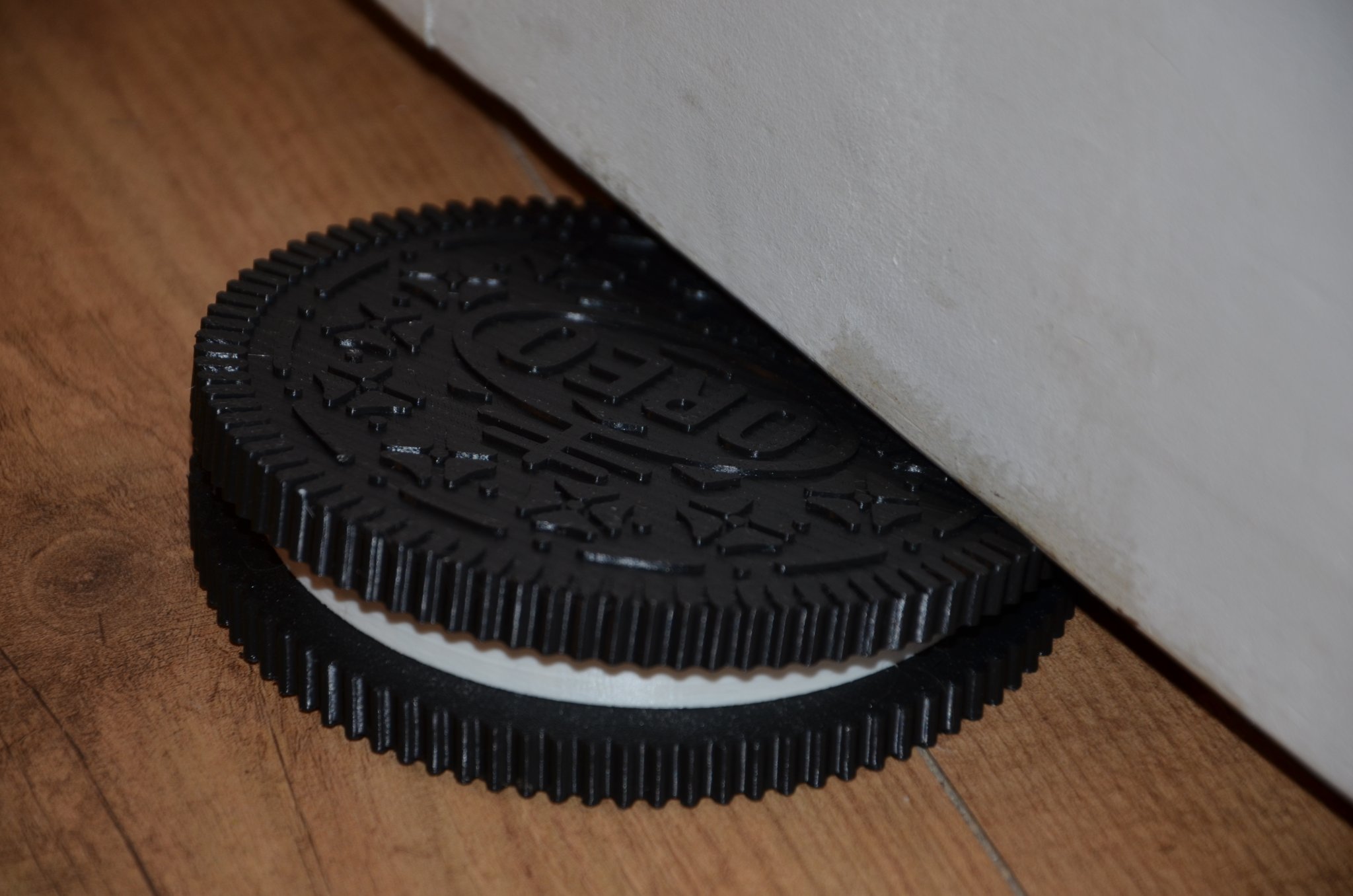 Cái chặn cửa hình bánh Oreo