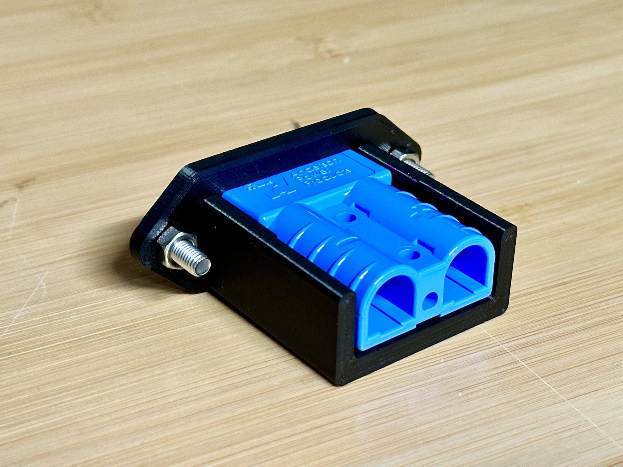 Giá đỡ gắn bảng cho đầu nối Anderson SB50