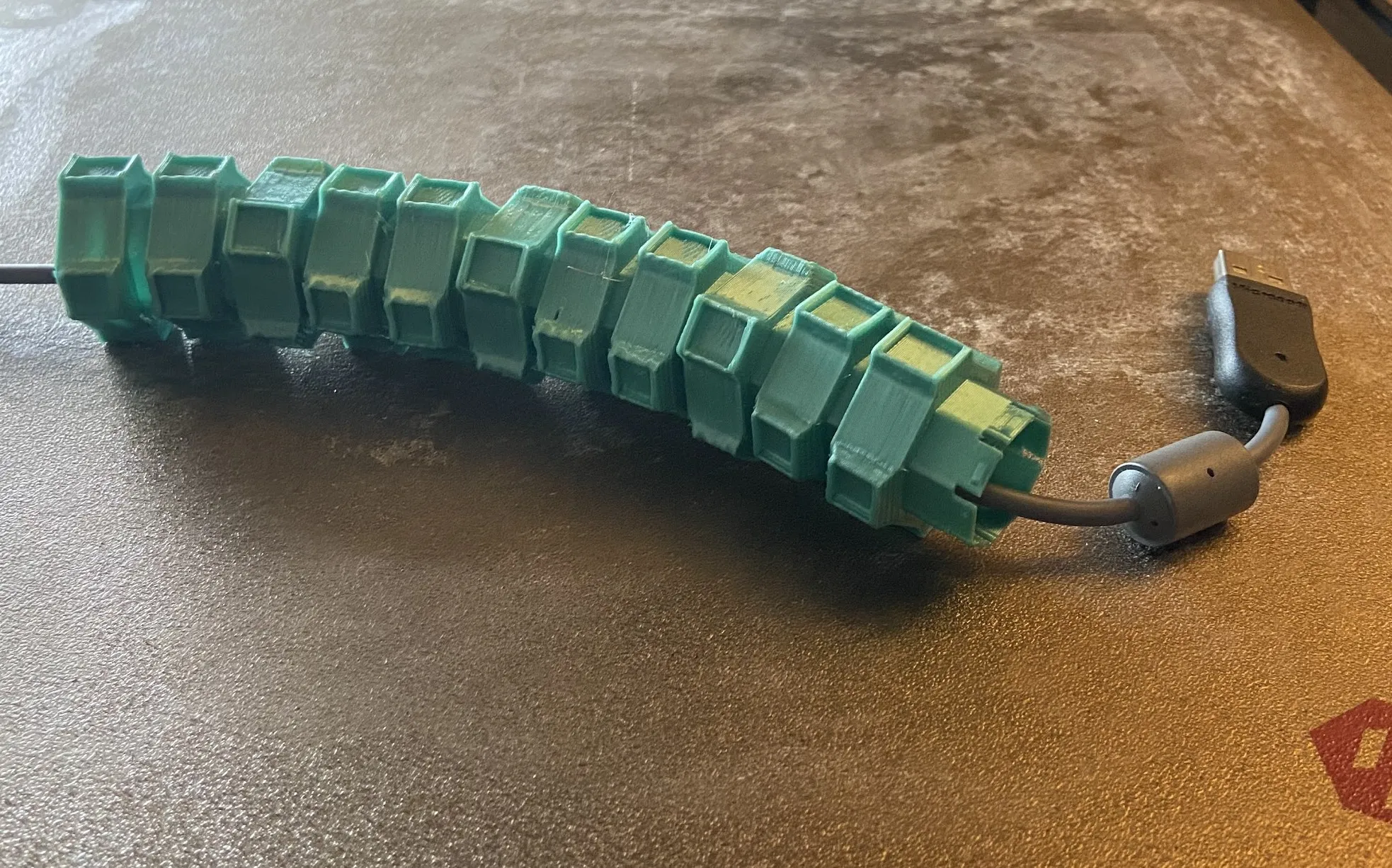 Dây cáp trang trí theo phong cách Precursor trong Subnautica