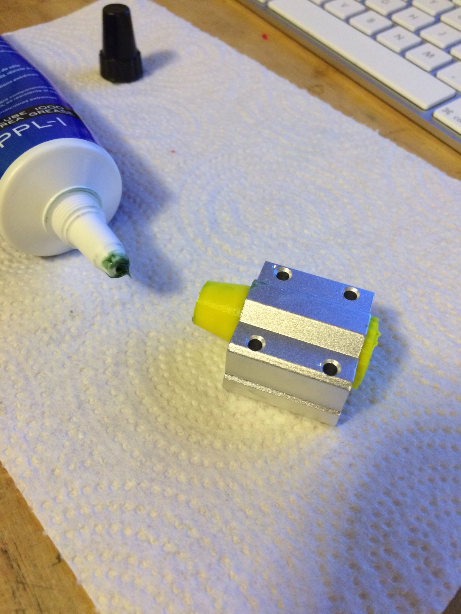 Bộ đóng mỡ bạc đạn LMU cho máy in 3D