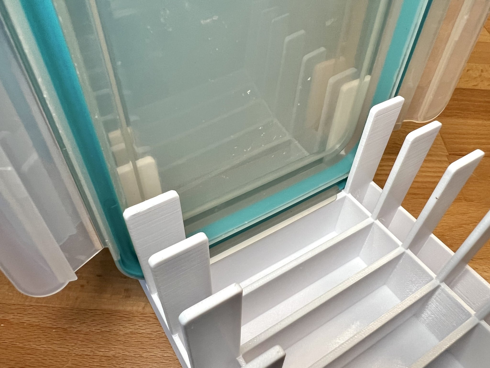 Giá đỡ nắp cho hộp thực phẩm Tesco