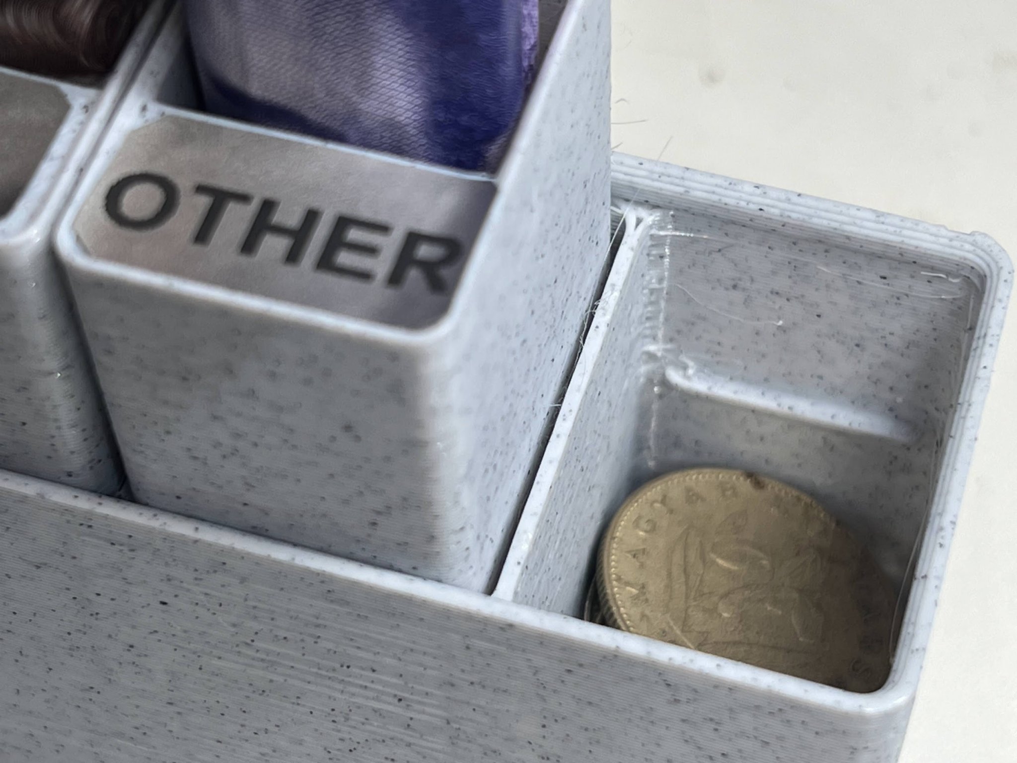 Giá đỡ tiền tệ cho hệ thống Gridfinity