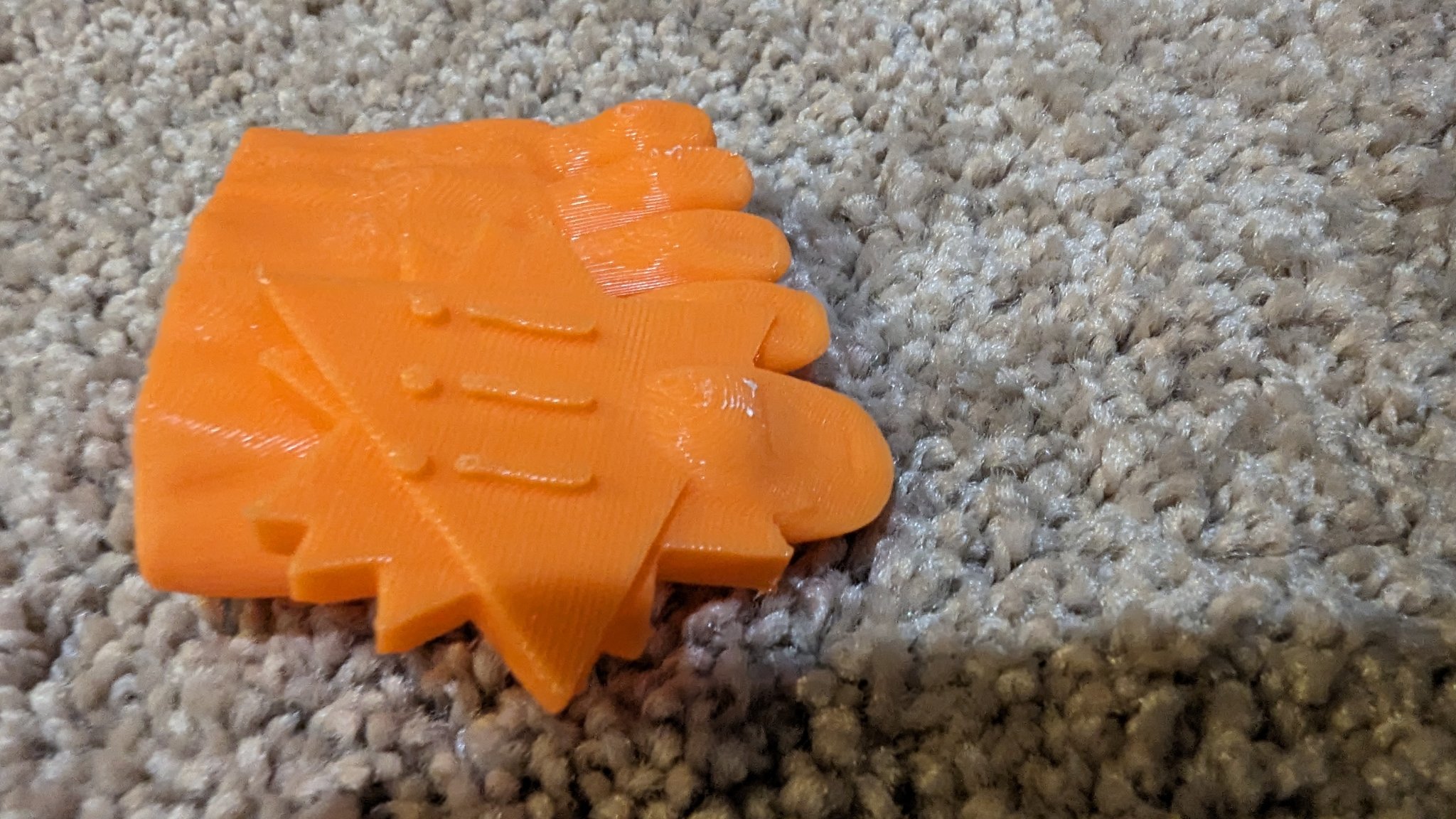 Cái chặn cửa bằng ngón chân - YIKES!