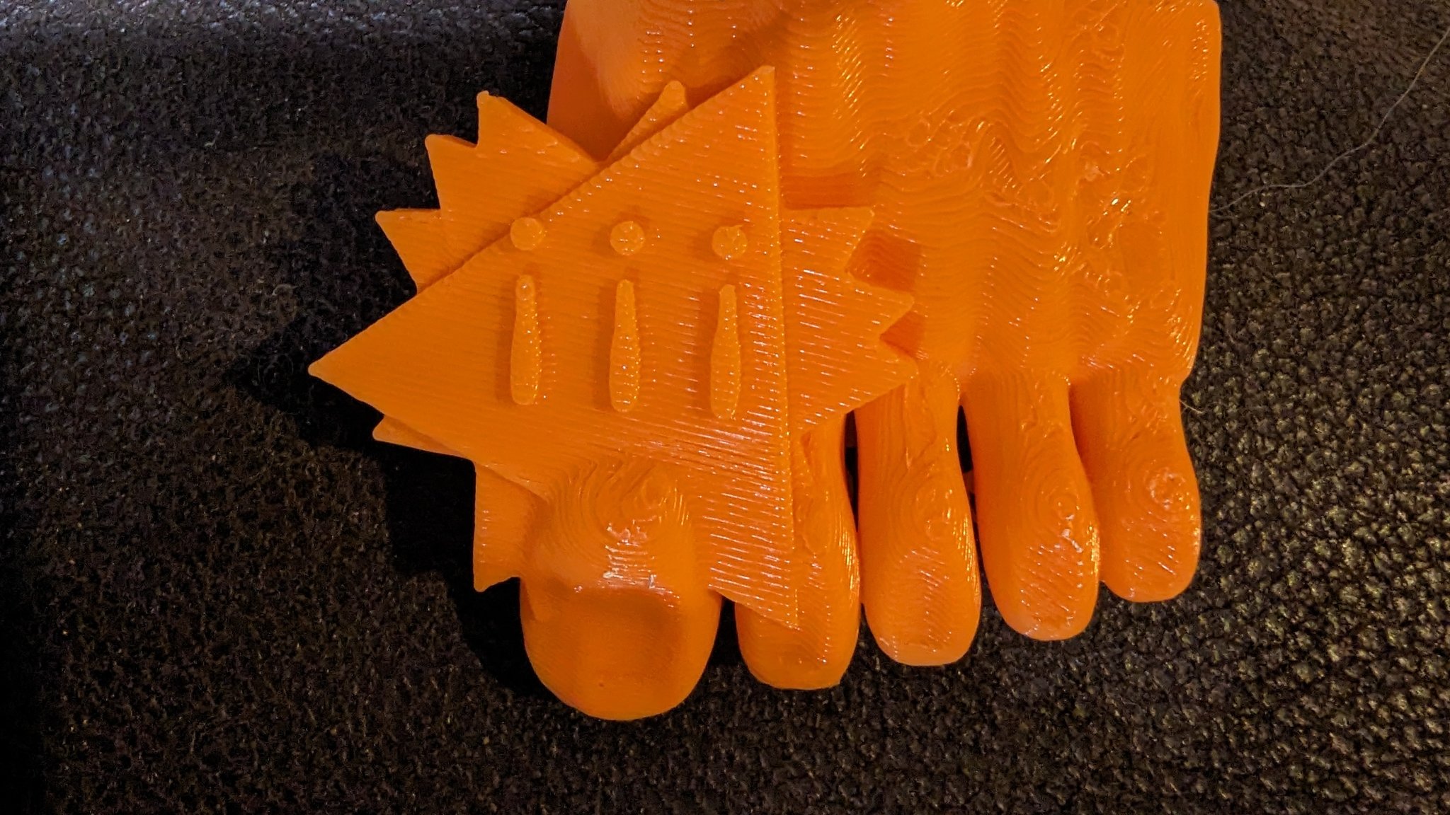 Cái chặn cửa bằng ngón chân - YIKES!