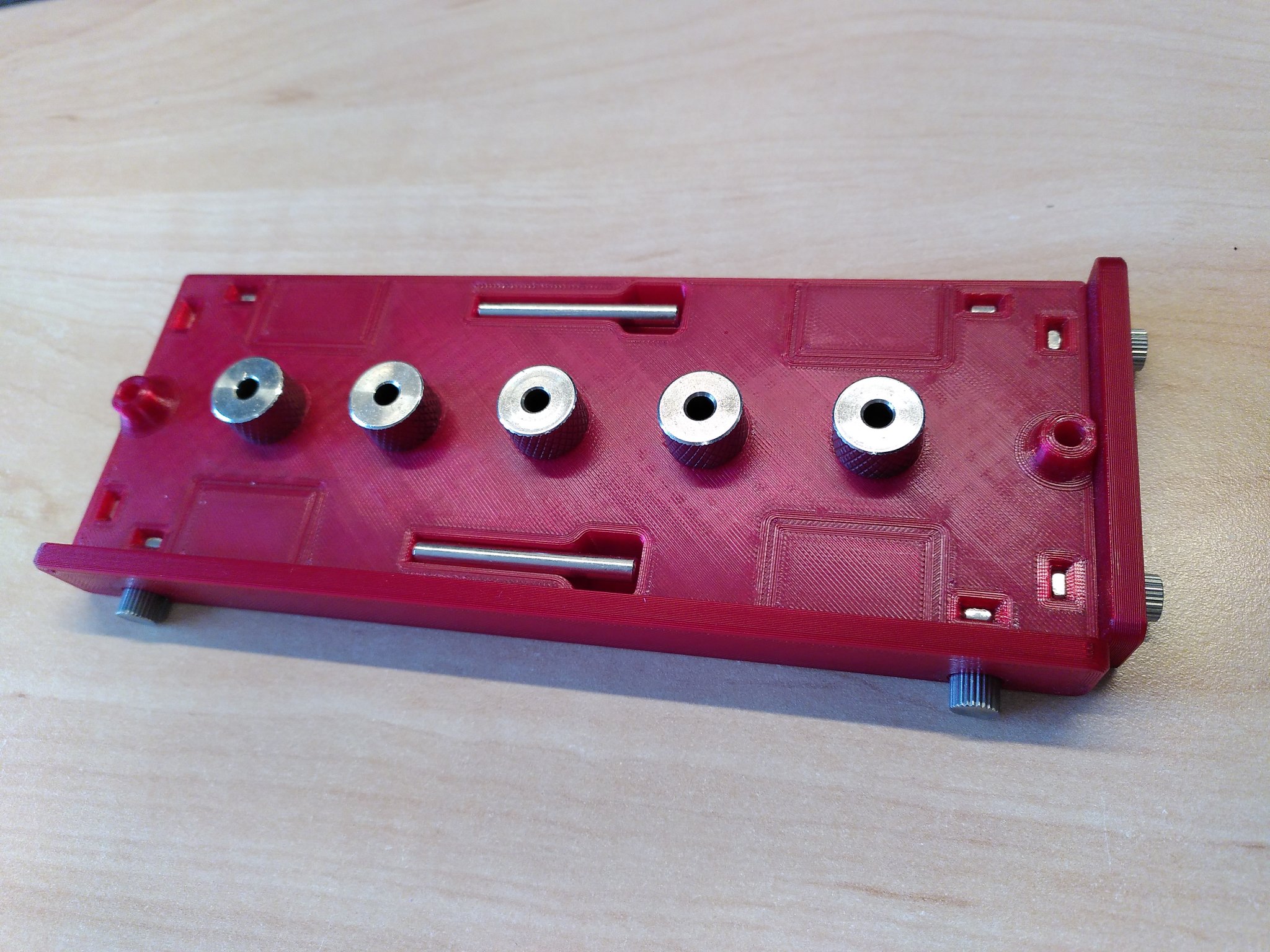 Mẫu khoan 32 lỗ với chặn có thể tháo rời