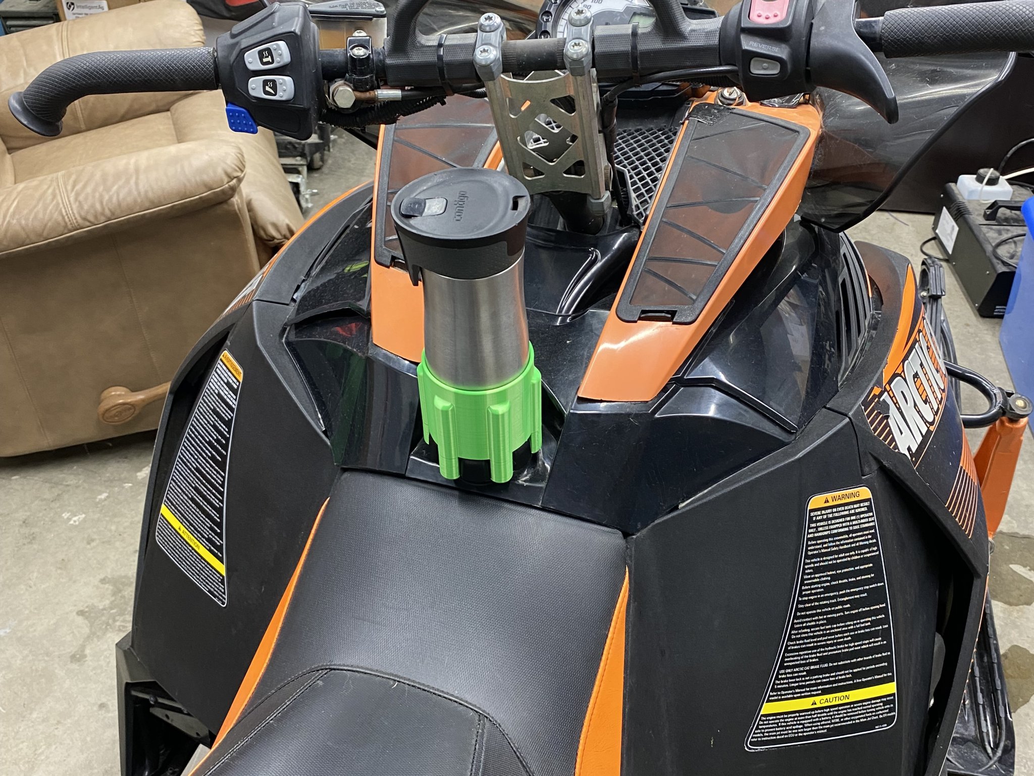 Giá đỡ cốc Contigo cho nắp bình xăng Arctic Cat XF-M