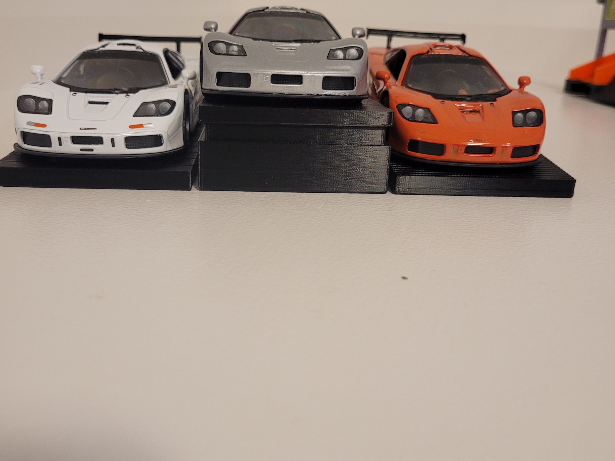 Giá đỡ ô tô diecast ba tầng cho mô hình 1/32-1/40