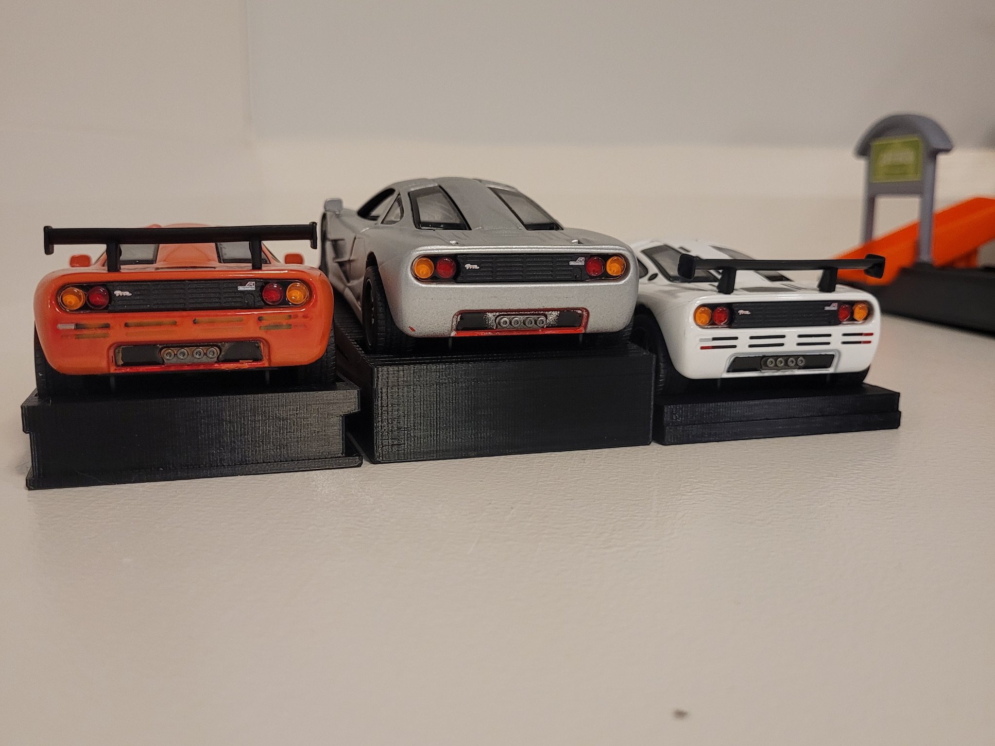 Giá đỡ ô tô diecast ba tầng cho mô hình 1/32-1/40