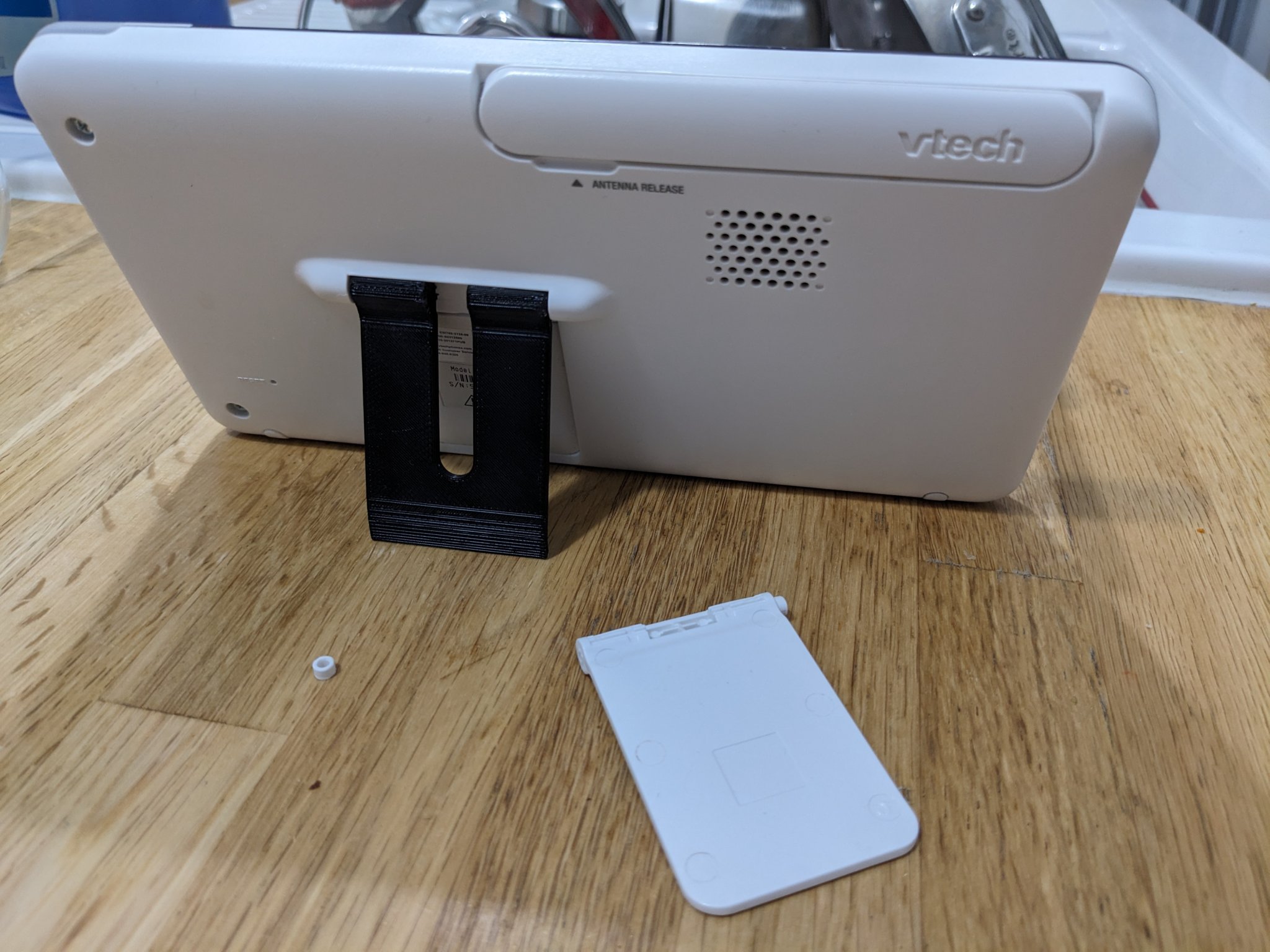 Thay thế chân đế cho máy theo dõi trẻ em VTECH VM919HD