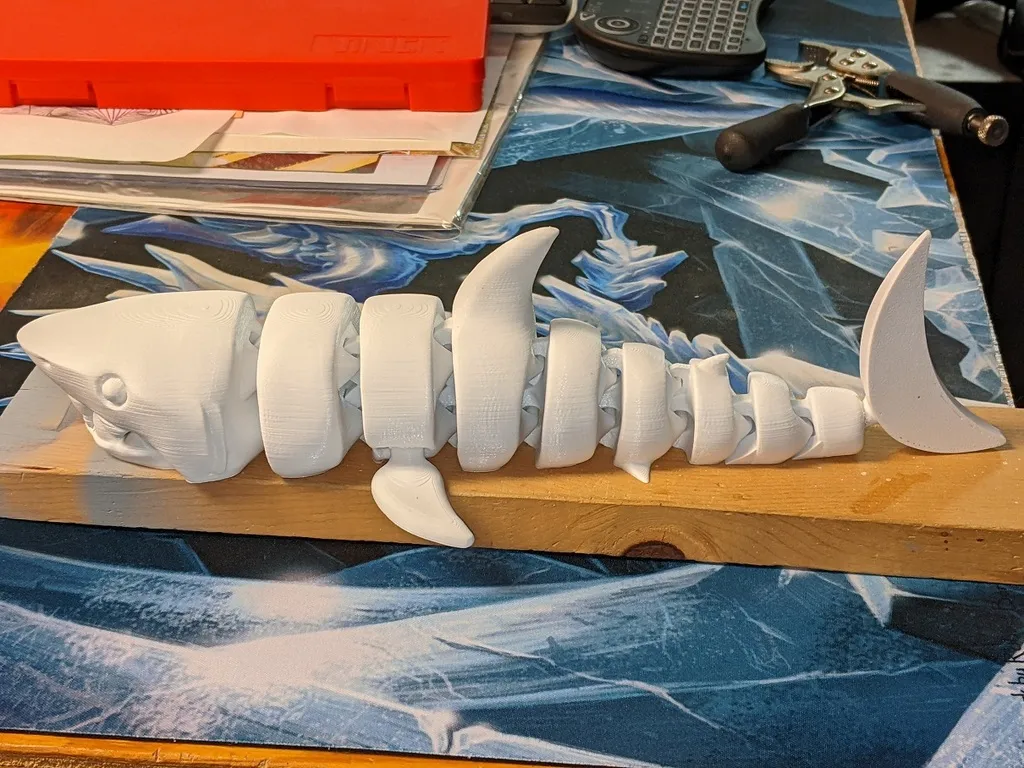 Cá mập khớp nối gia cố cho trẻ em chơi đùa