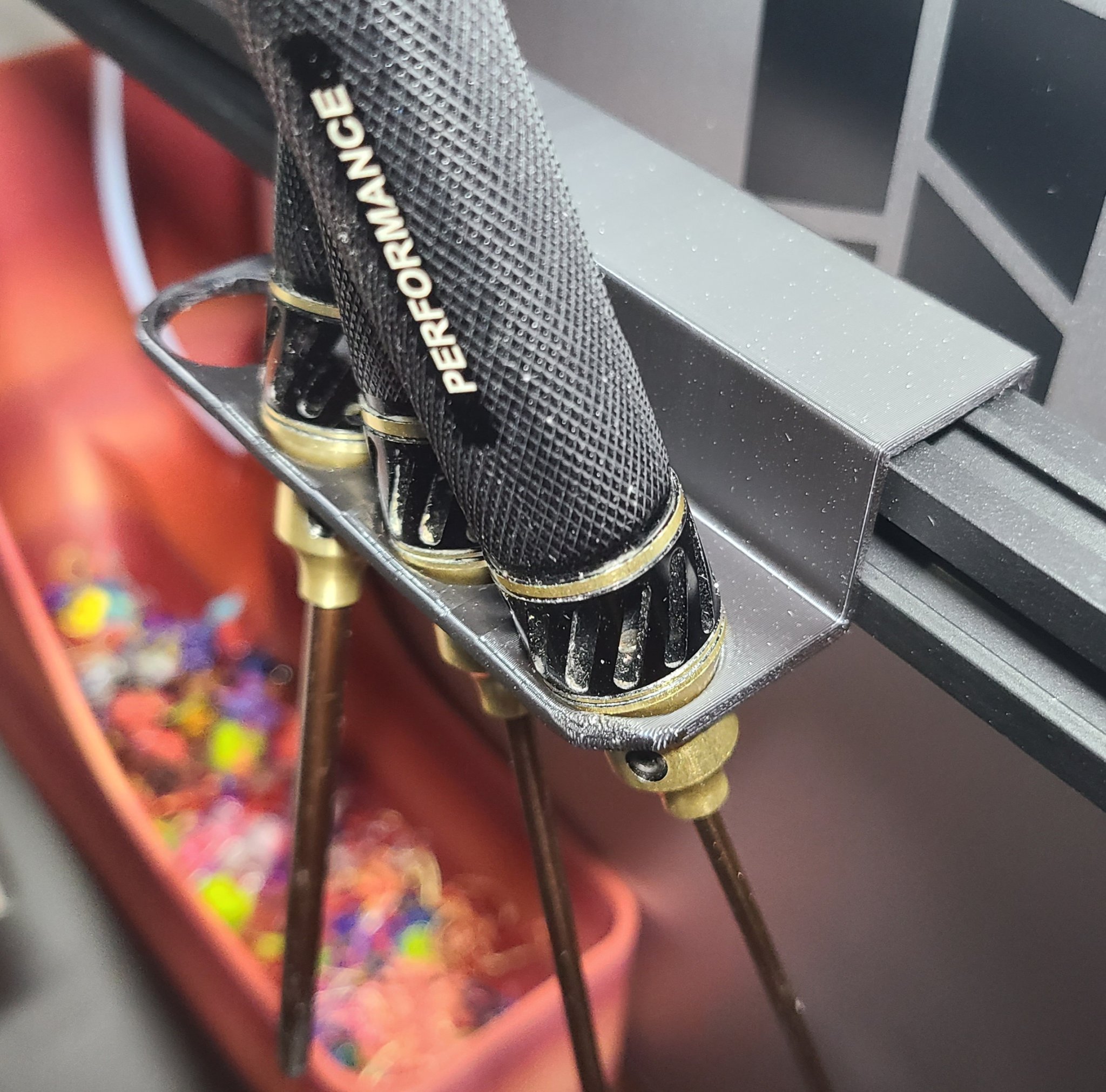 Giá đỡ dụng cụ cho kẹp trên thanh nhôm 20mm