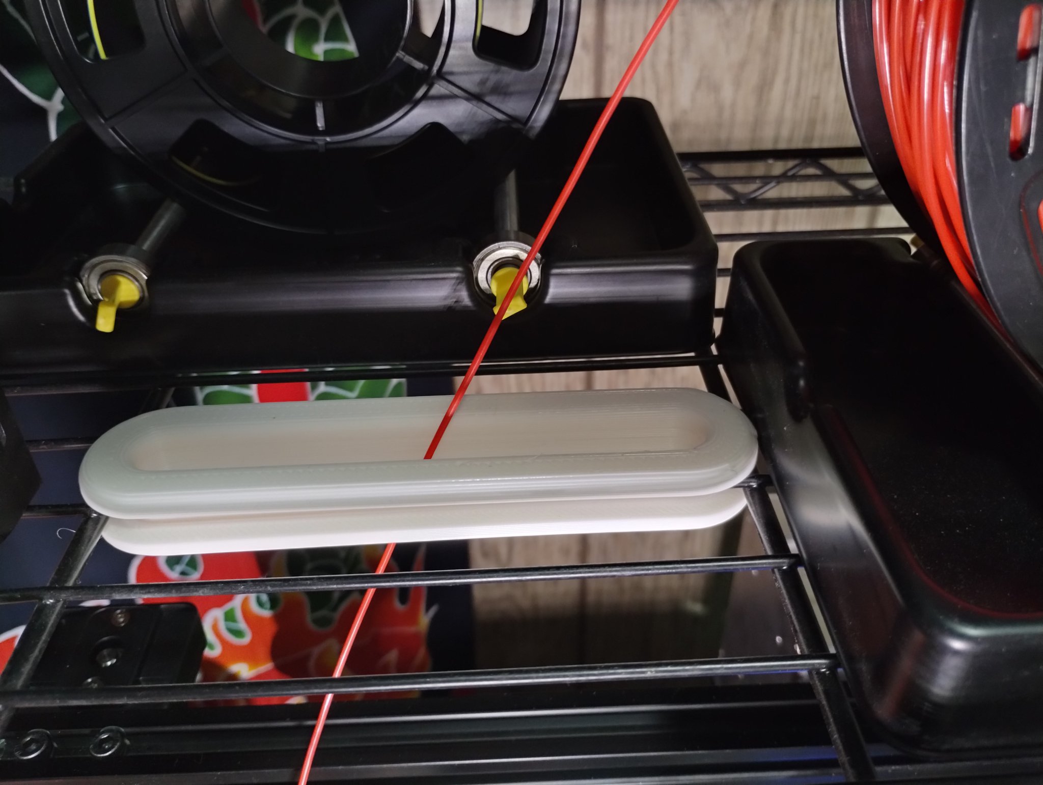 Giá đỡ cuộn filament cho máy in 3D với giá đỡ dây