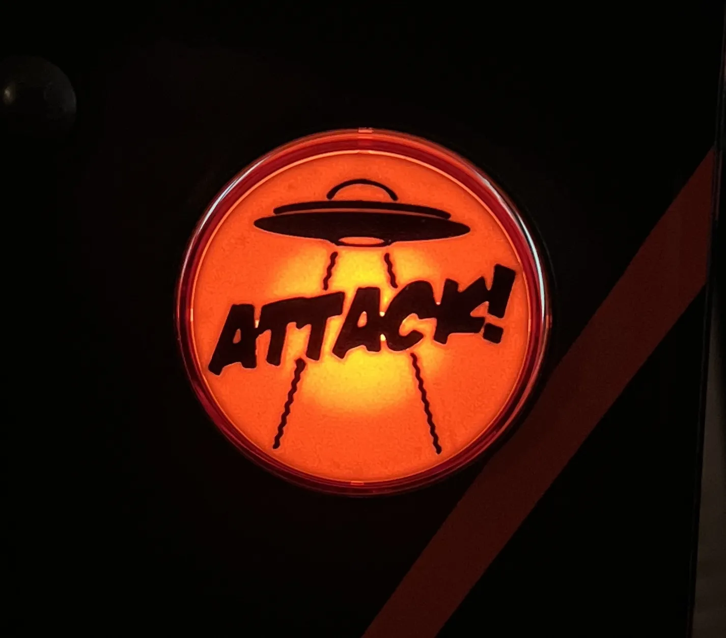 Nút khởi động tái phát hành pinball AFMr Attack From Mars