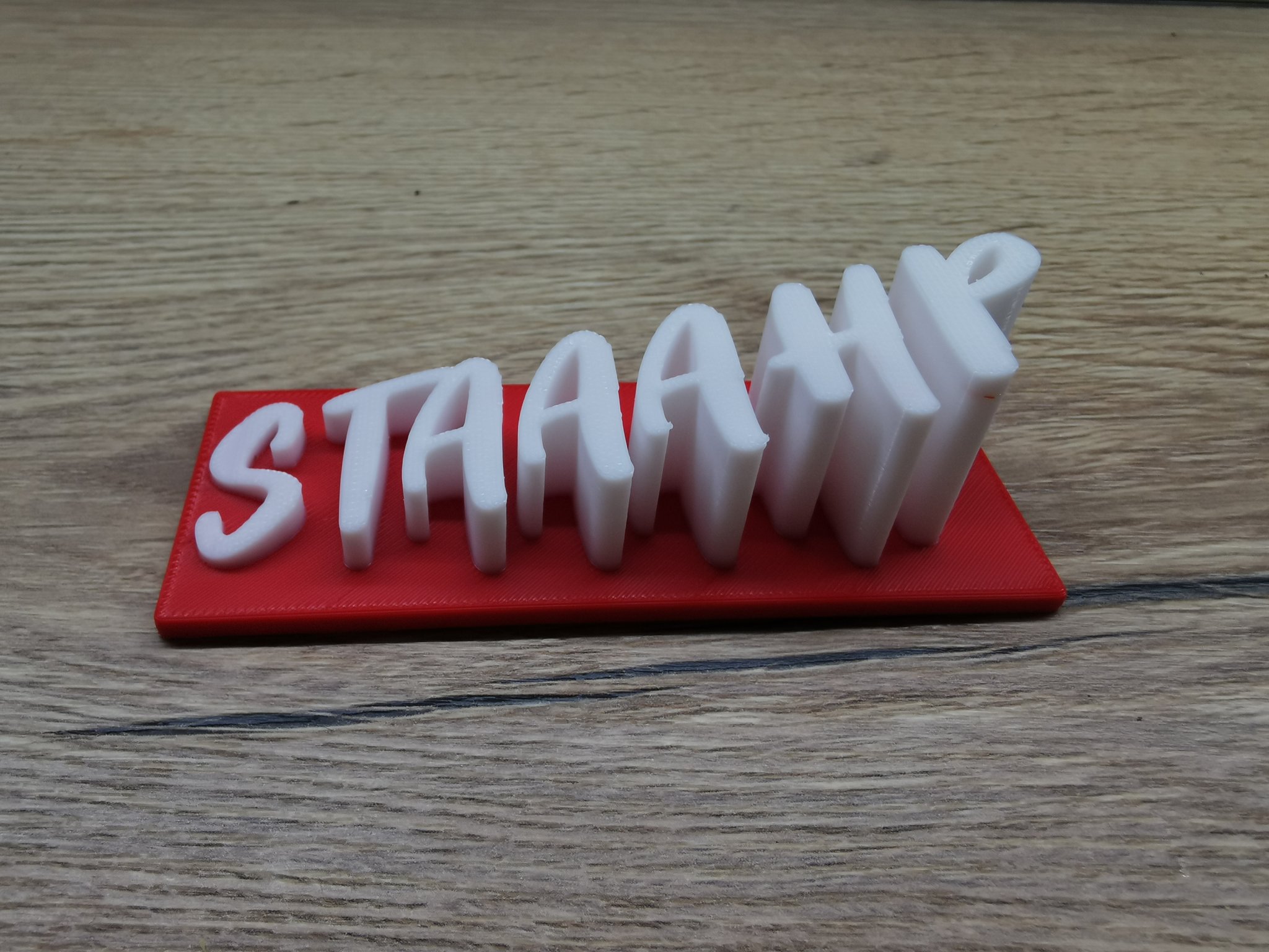 Cái chặn cửa STAAAHP với thiết kế đơn giản và tiện lợi