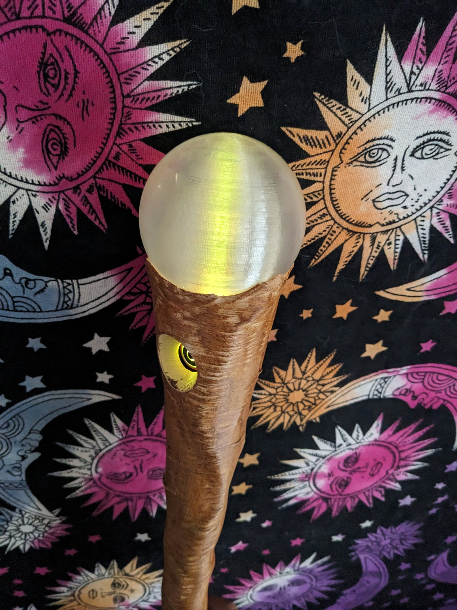 Gậy phép thuật phát sáng cho cosplay phù thủy