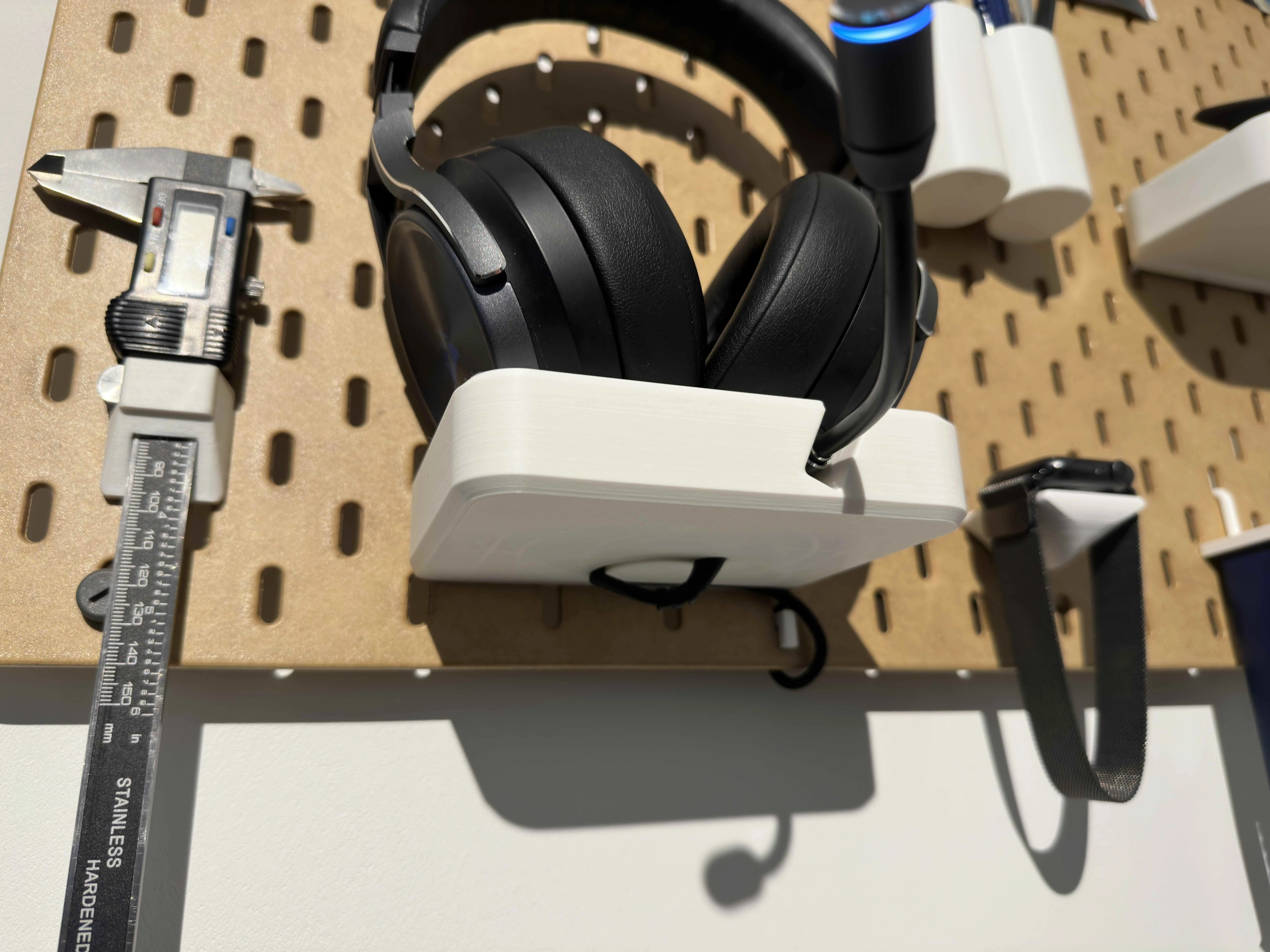 Đế sạc Corsair Virtuoso XT cho bảng ghim Skadis